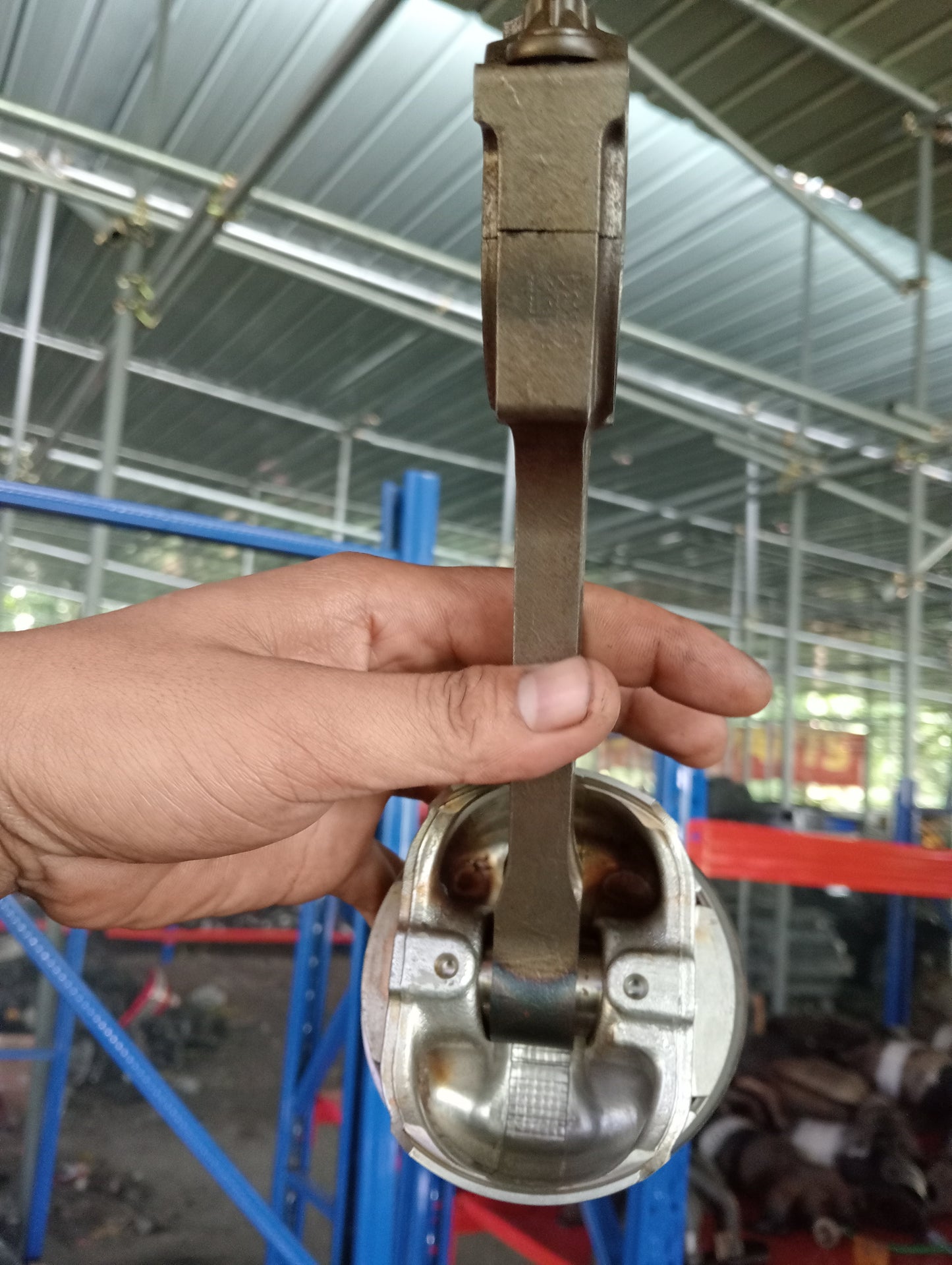 Escape 2.3 | Piston with | Connecting Rod