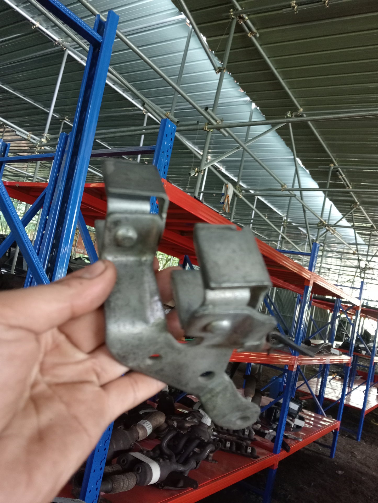 Lancer Cedia | Shifter | Bracket