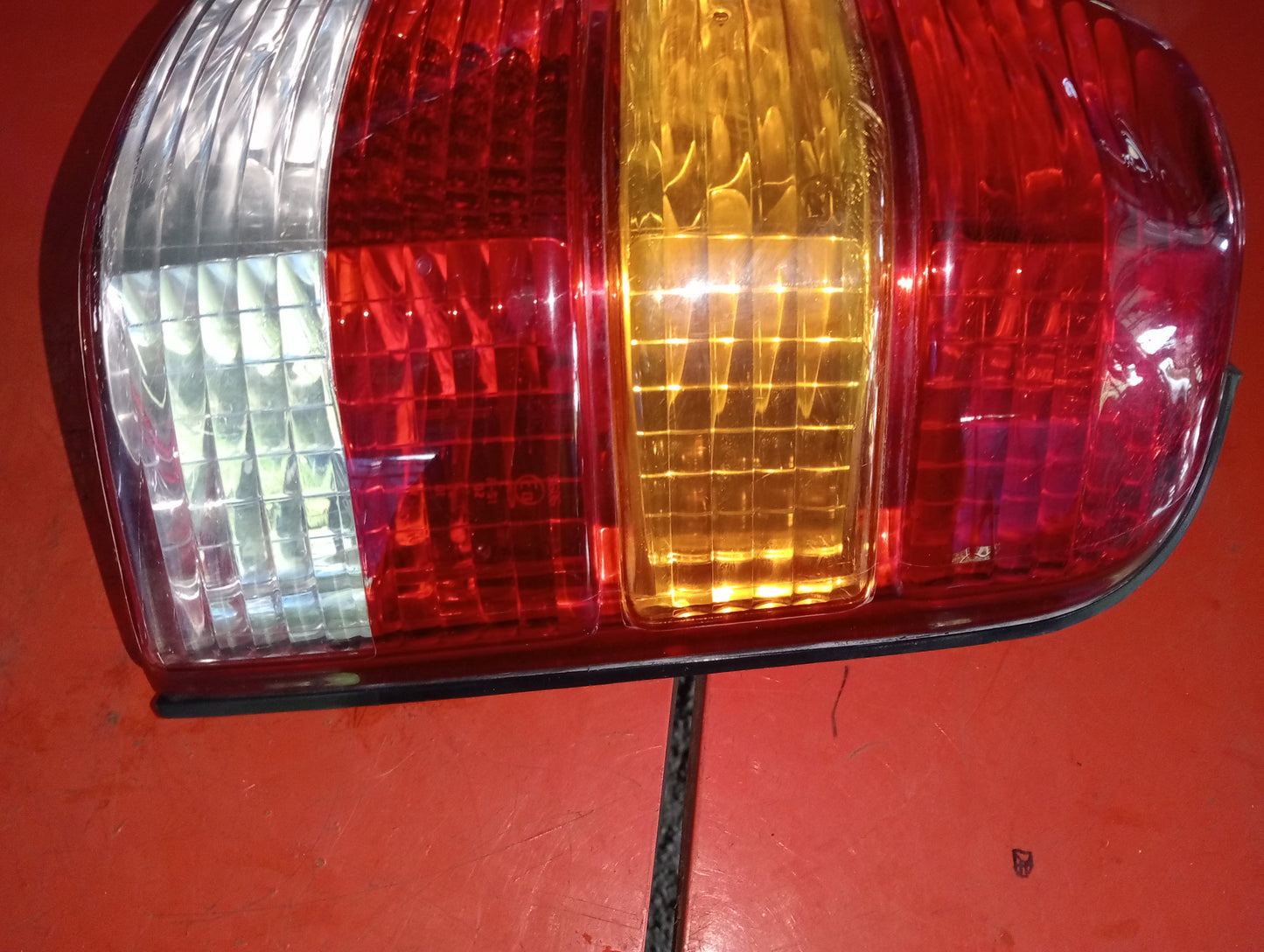 Ford Escape 2.0 | Tail | Light | Passenger | Side