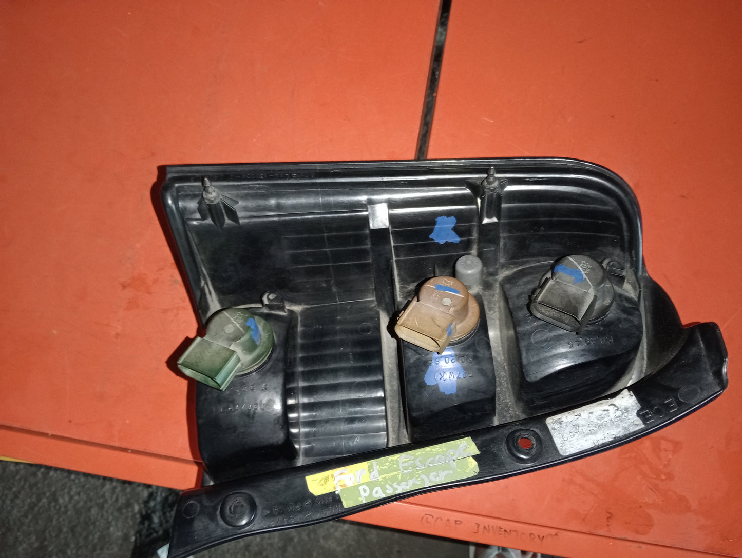 Ford Escape 2.0 | Tail | Light | Passenger | Side