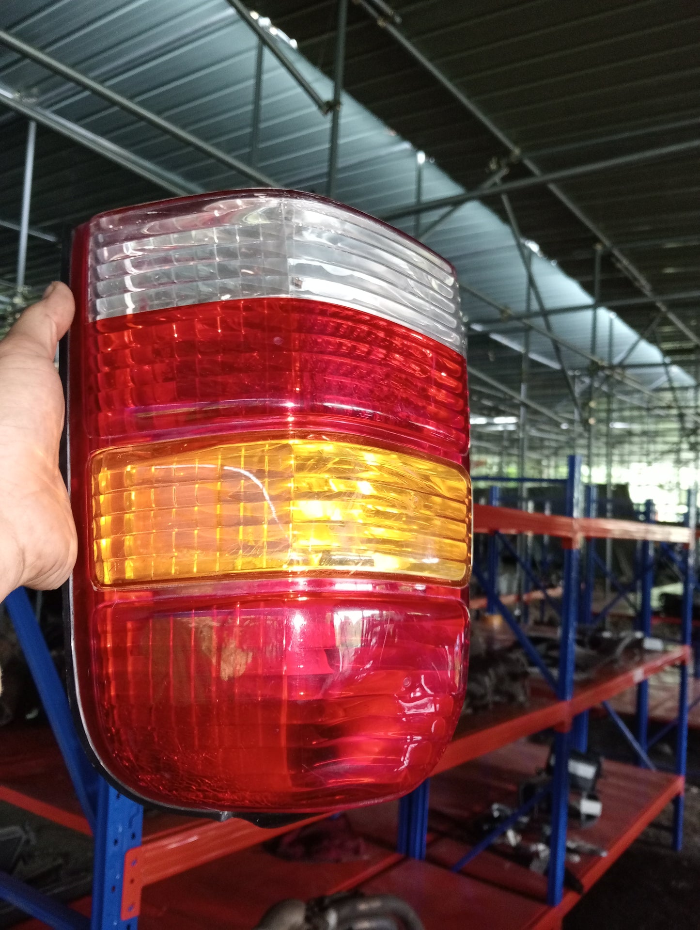 Ford Escape 2.0 | Tail | Light | Passenger | Side
