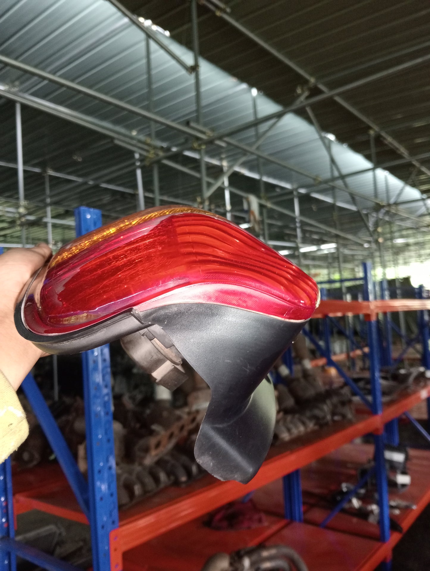 Ford Escape 2.0 | Tail | Light | Passenger | Side