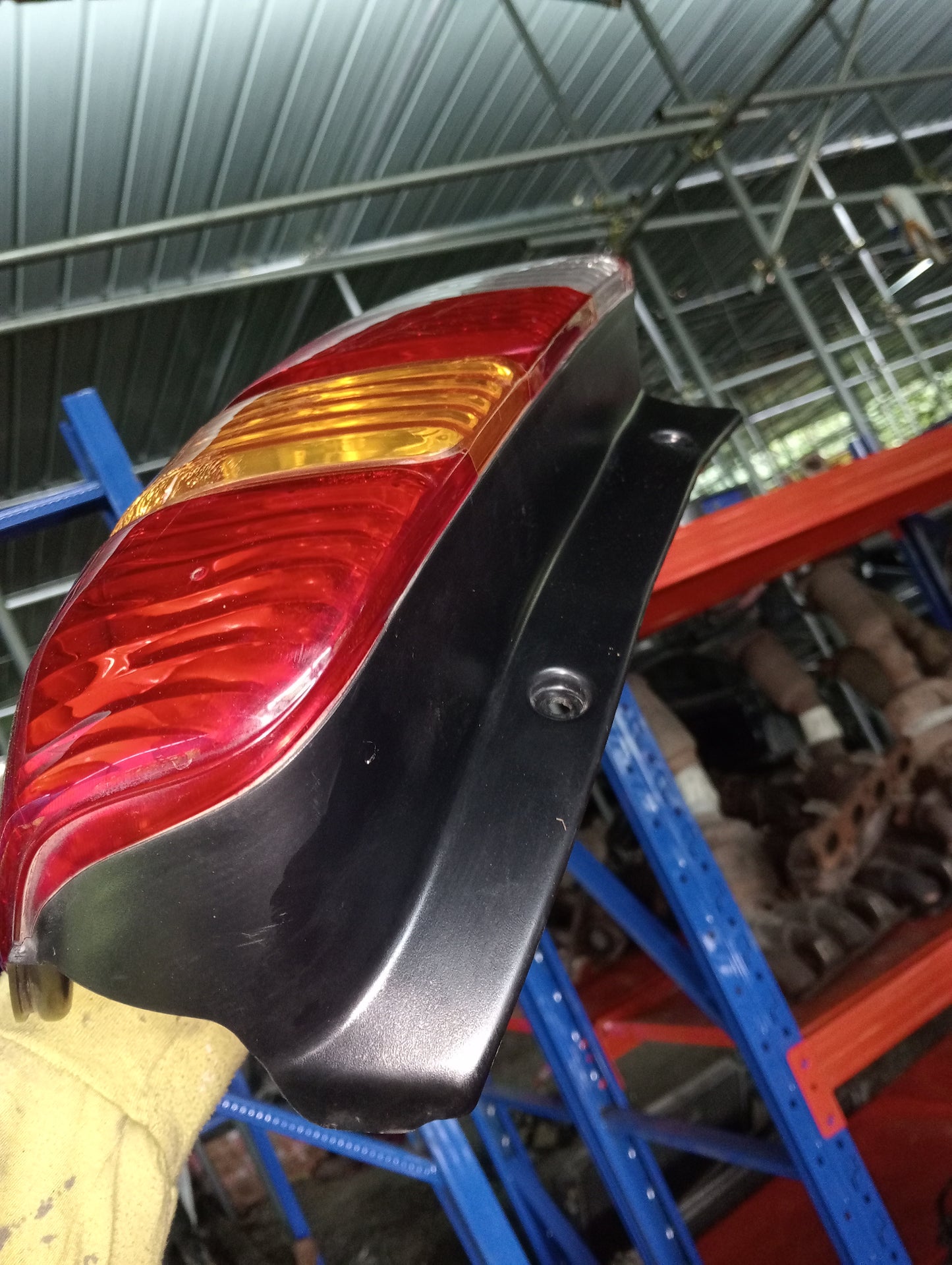 Ford Escape 2.0 | Tail | Light | Passenger | Side