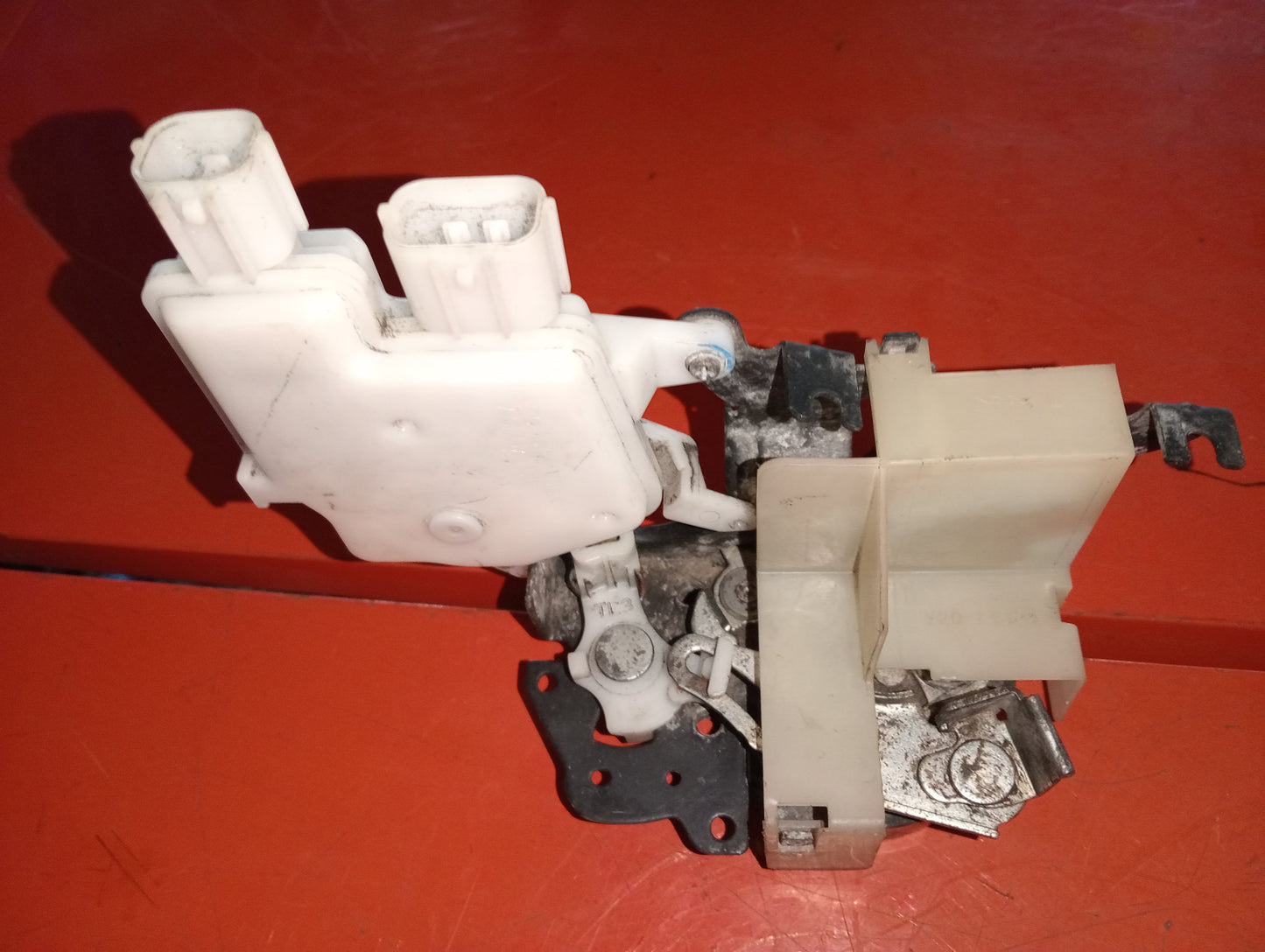 Everest 2008 | Actuator | Lock