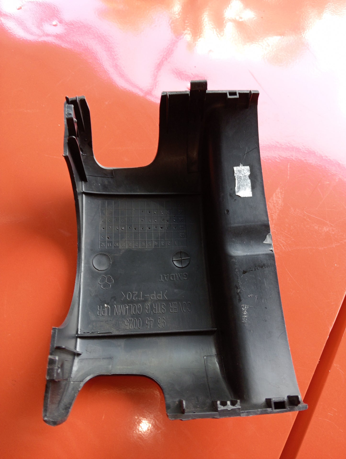 Optra 1.6 Upper steering column cover