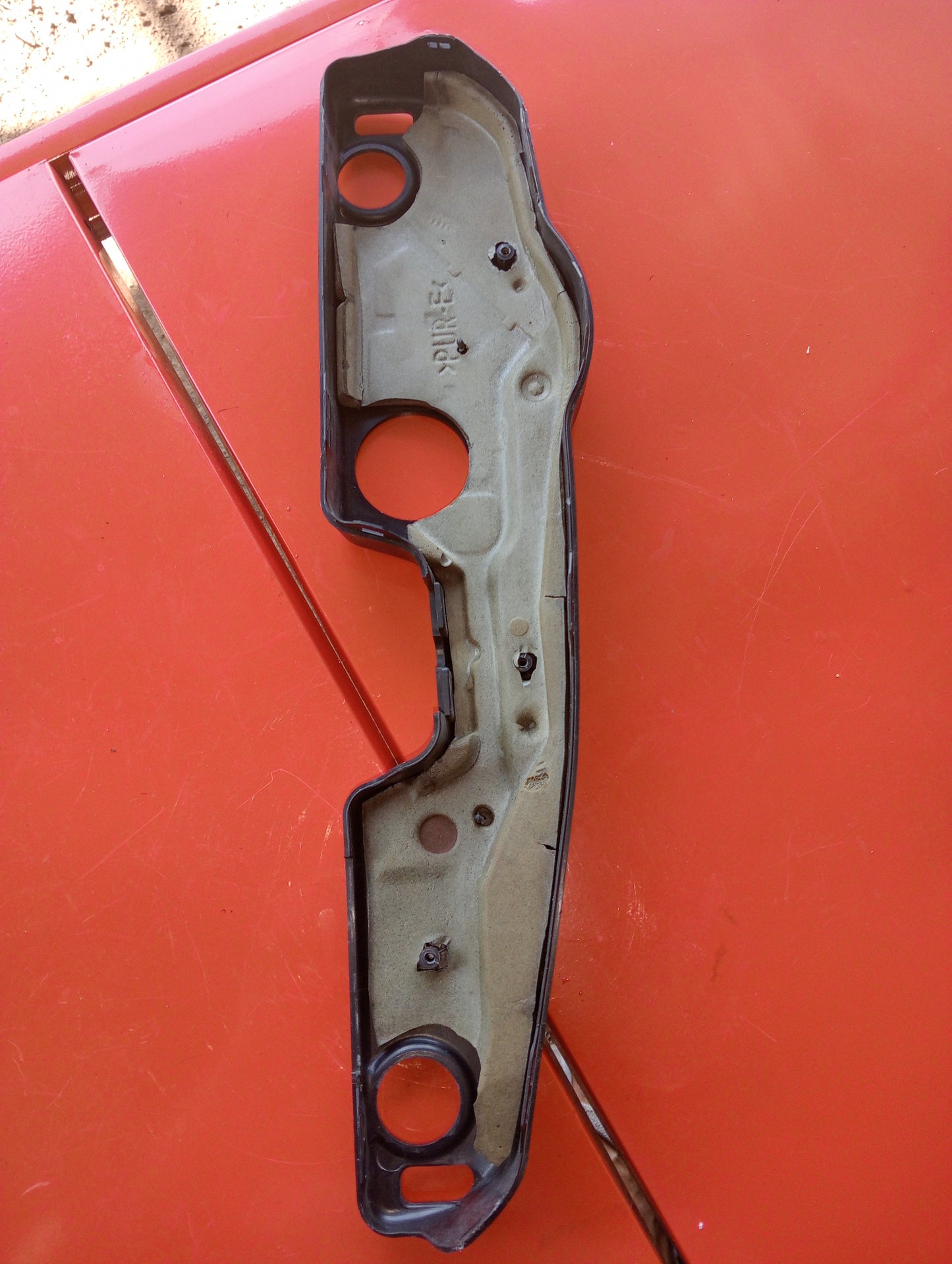 Tucson Crdi Wiper motor cover rear