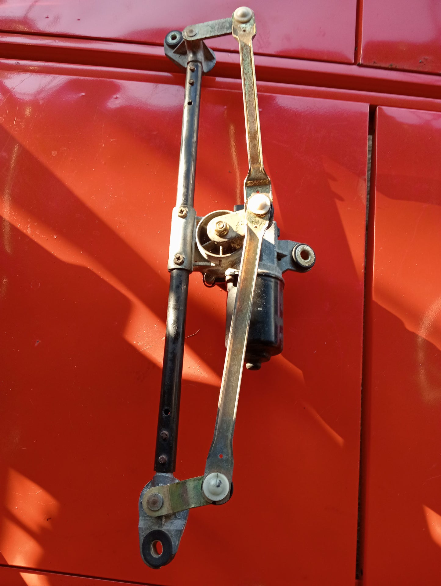 Optra 1.6 Wiper Motor assemble