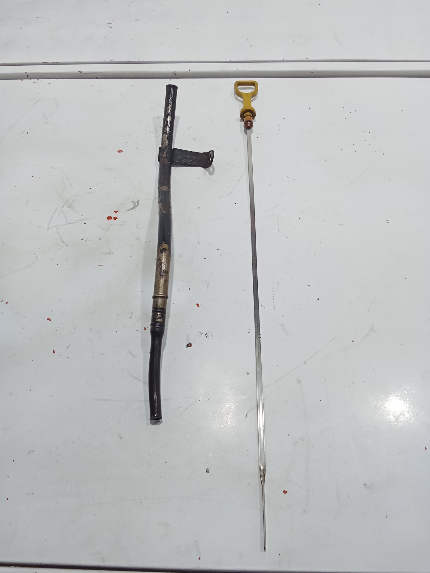 Chevrolet Captiva Engine Dipstick GENUINE ORIGINAL SURPLUS