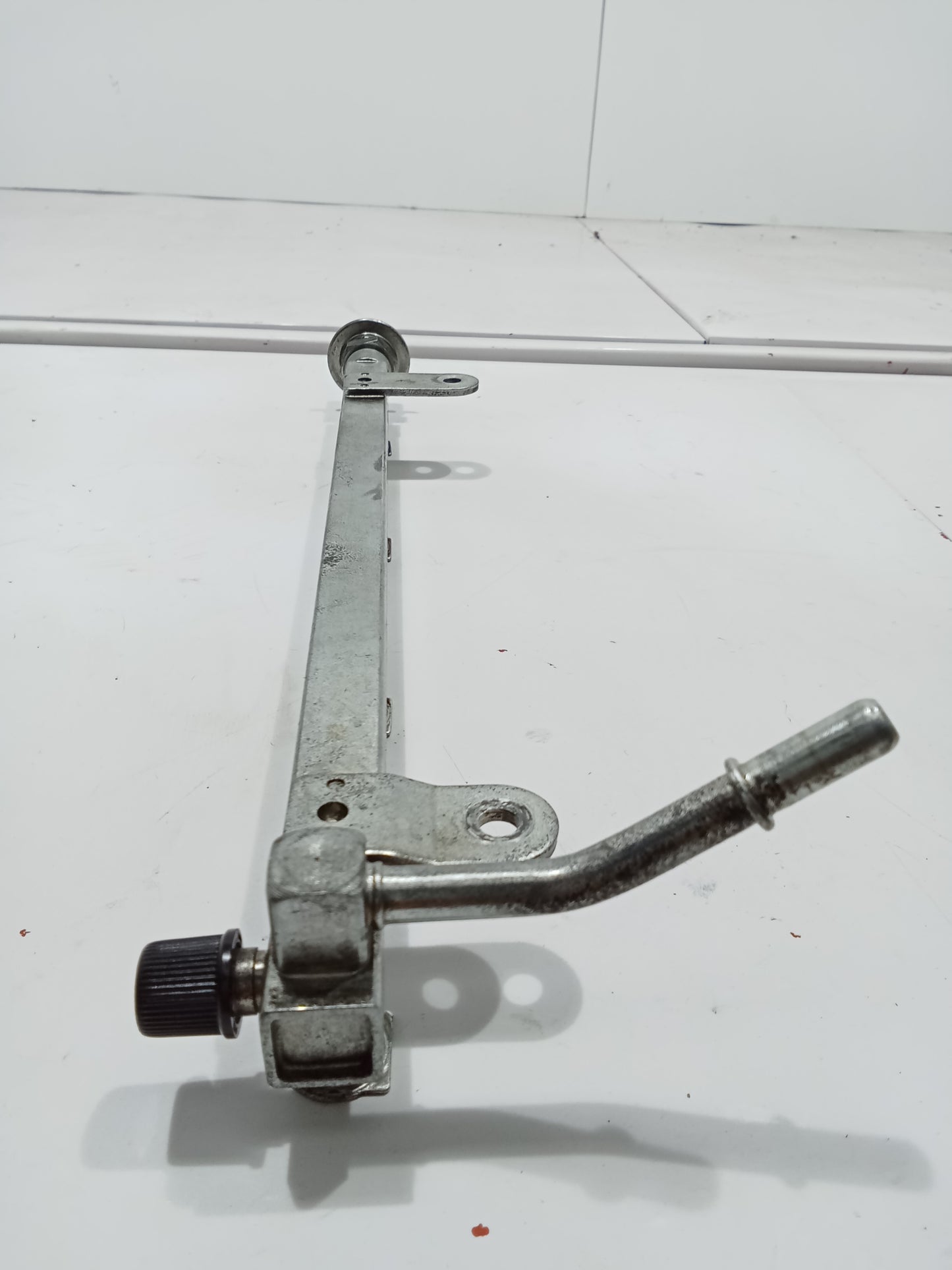 Chevrolet Captiva Fuel Rail GENUINE ORIGINAL SURPLUS