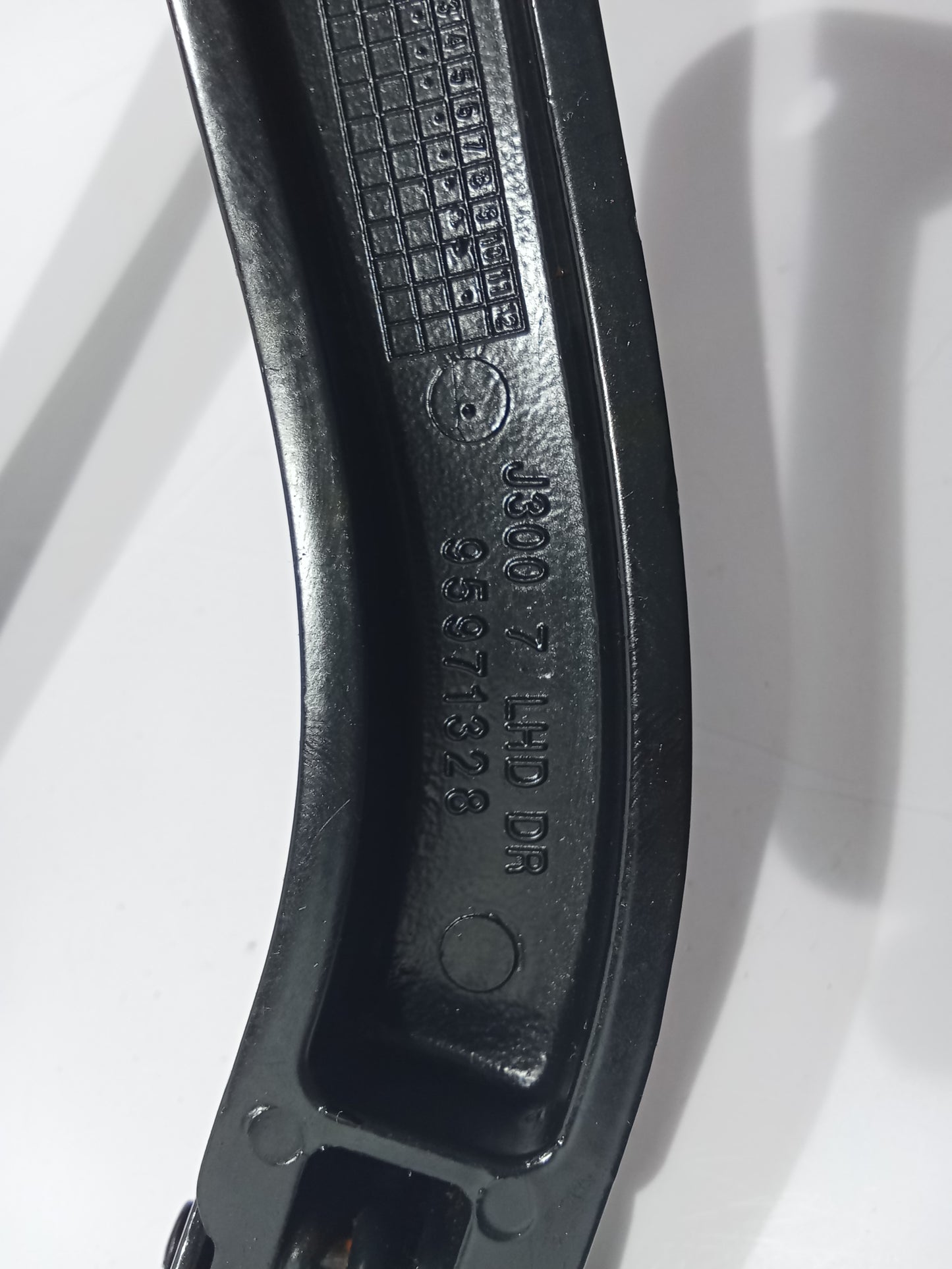 Chevrolet Cruze 2012 Wiper Arm Left & Right GENUINE ORIGINAL SURPLUS