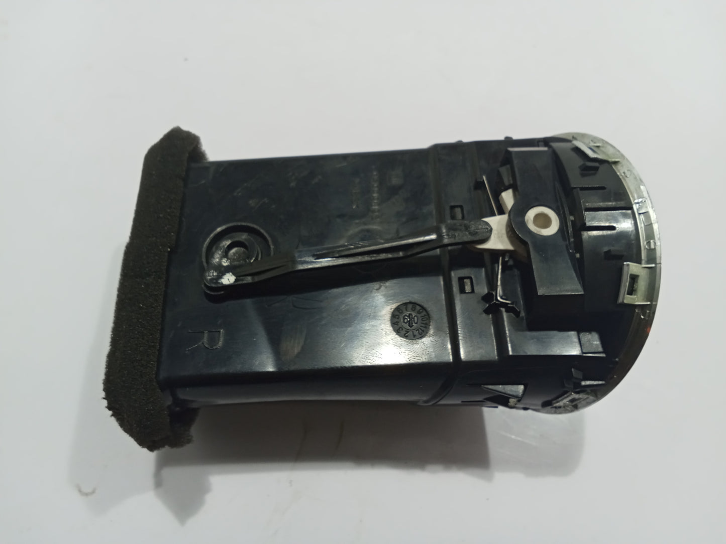 Chevrolet Cruze 2012 AC Vent Passenger Side GENUINE ORIGINAL SURPLUS