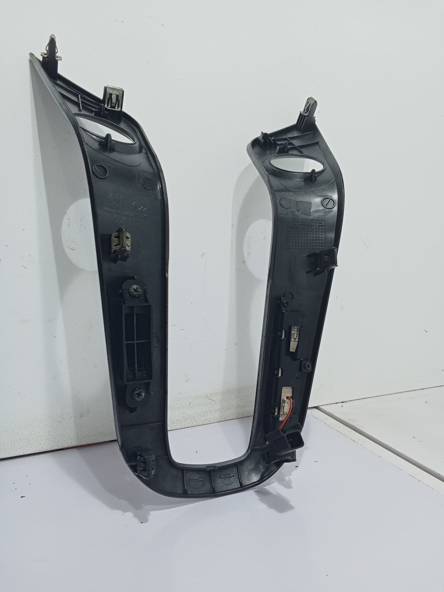 Chevrolet Cruze 2012 Shifter Cover GENUINE ORIGINAL SURPLUS