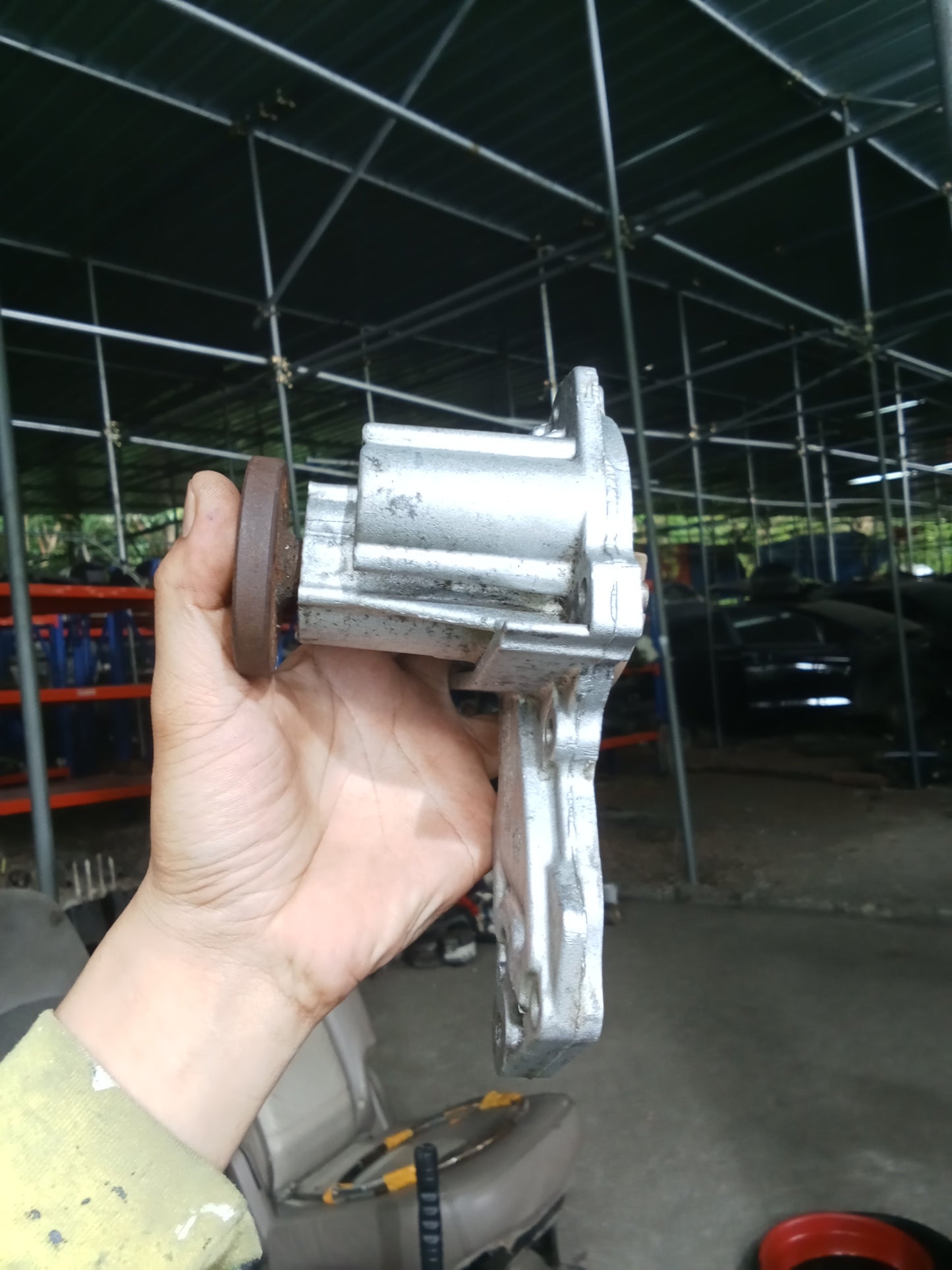 Ford Fiesta 1.5 Water Pump GENUINE ORIGINAL SURPLUS