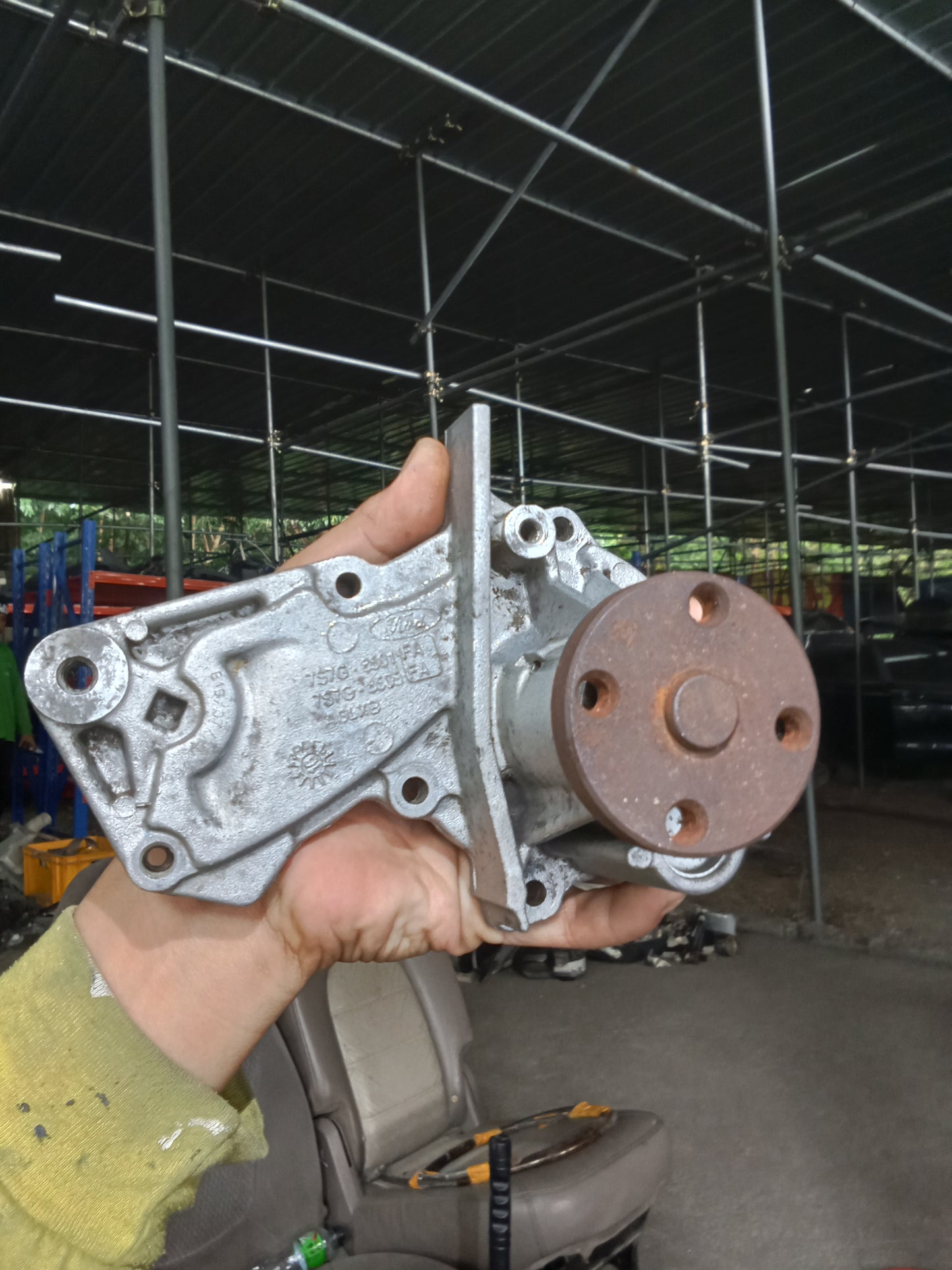 Ford Fiesta 1.5 Water Pump GENUINE ORIGINAL SURPLUS