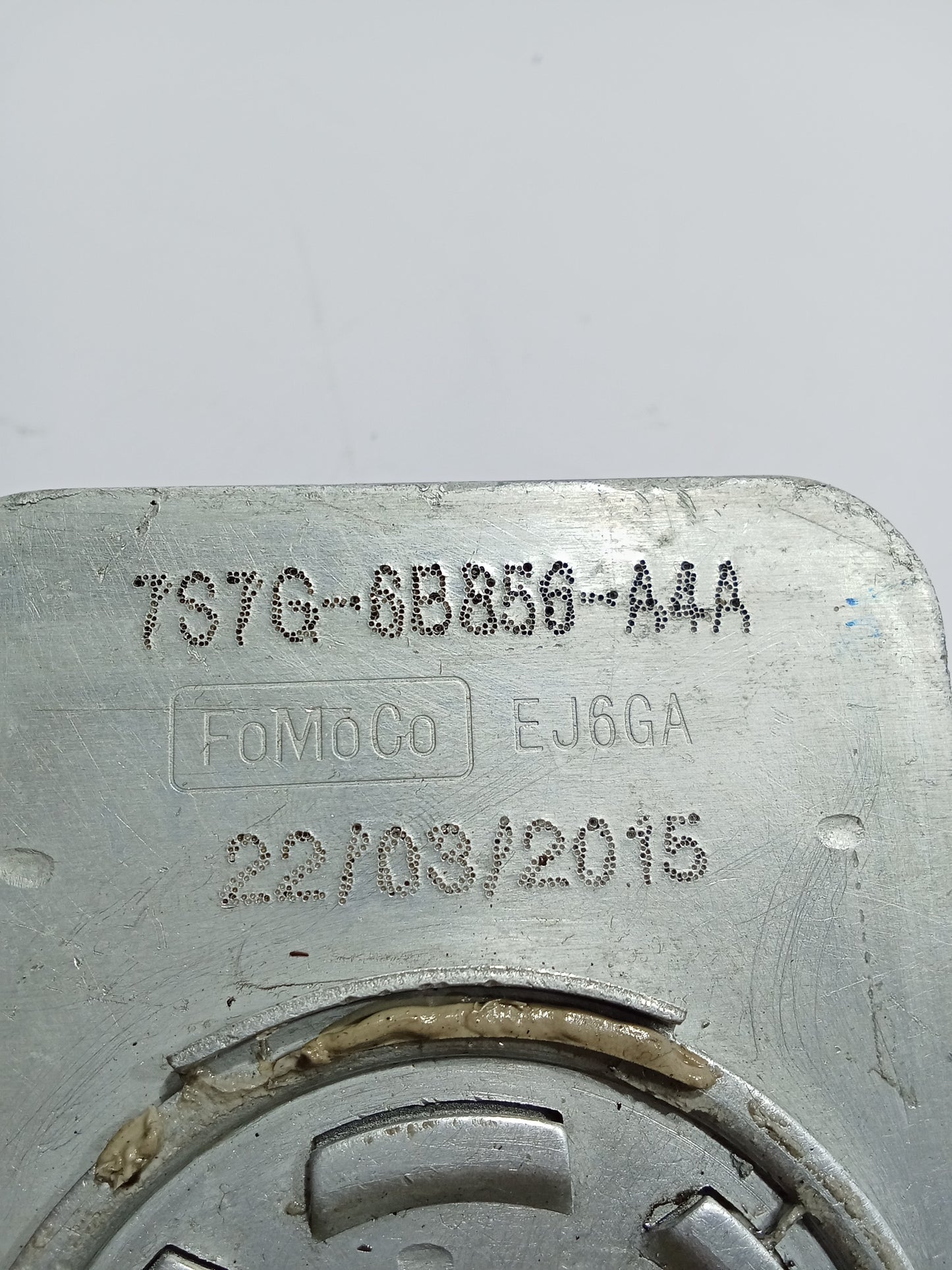 Ford Fiesta 1.5 2015 Oil Cooler GENUINE ORIGINAL SURPLUS