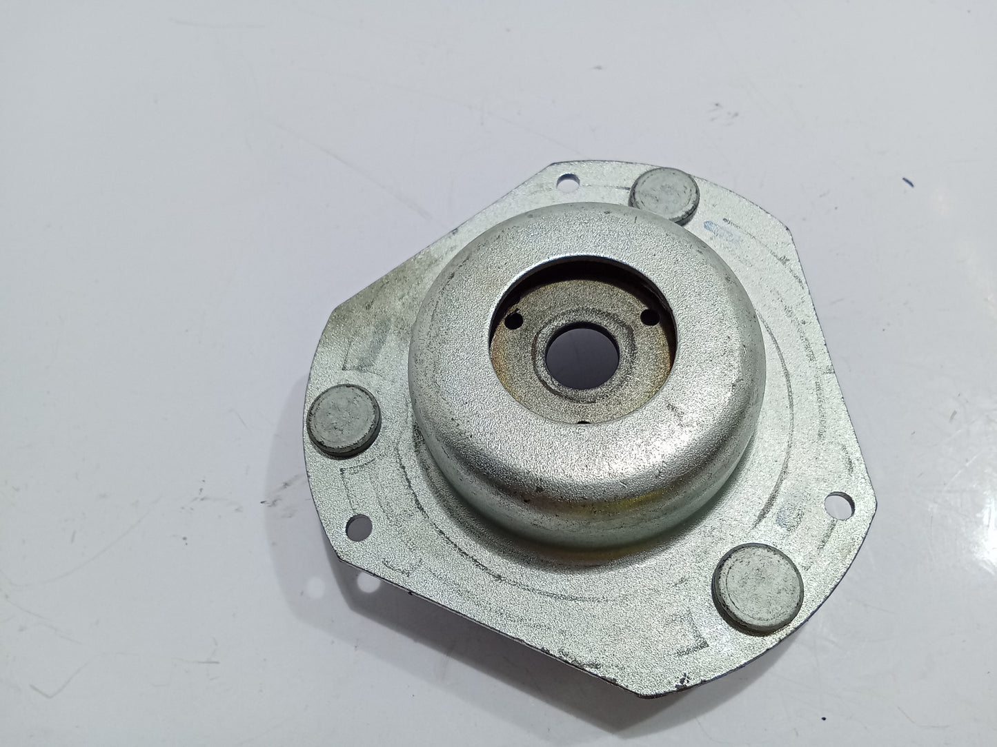 Ford Fiesta 1.5 2015 Strut Mounting  GENUINE ORIGINAL SURPLUS