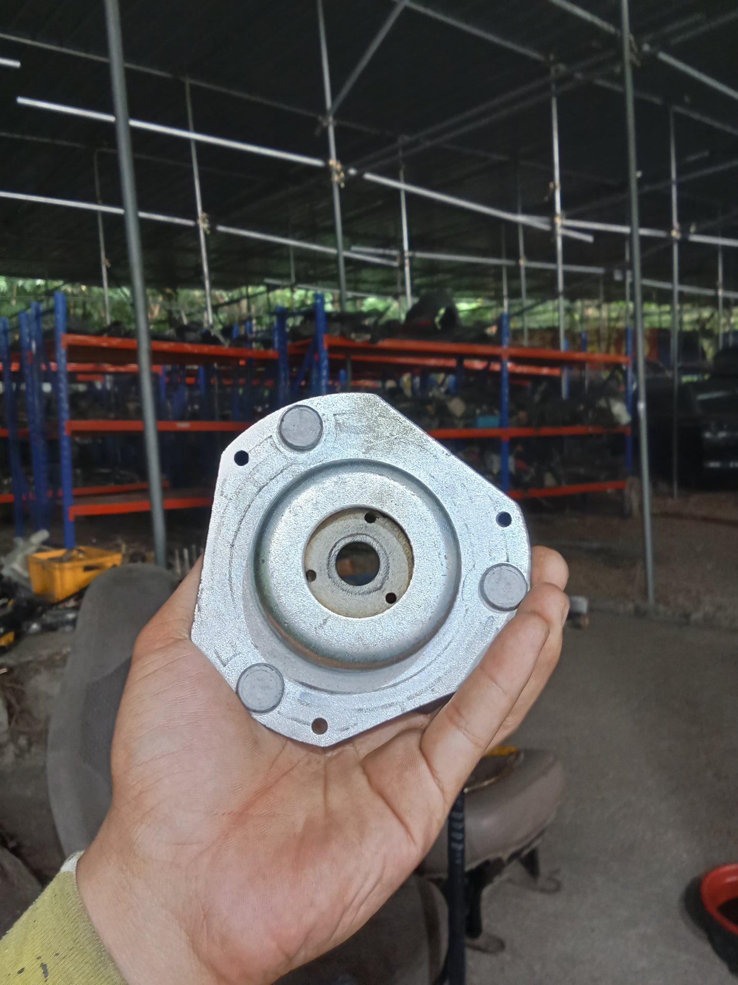 Ford Fiesta 1.5 2015 Strut Mounting  GENUINE ORIGINAL SURPLUS