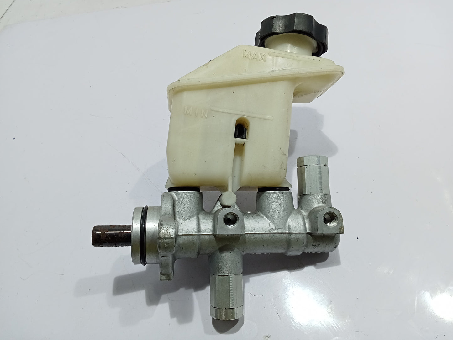 Kia Rio Brake Master GENUINE ORIGINAL SURPLUS