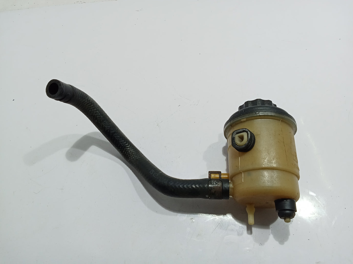 Kia Rio Fluid Tank GENUINE ORIGINAL SURPLUS