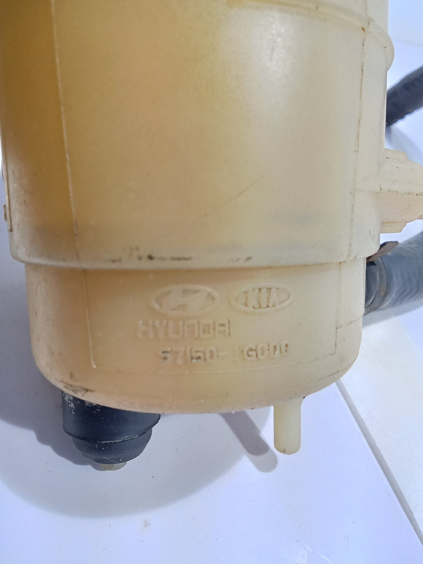Kia Rio Fluid Tank GENUINE ORIGINAL SURPLUS