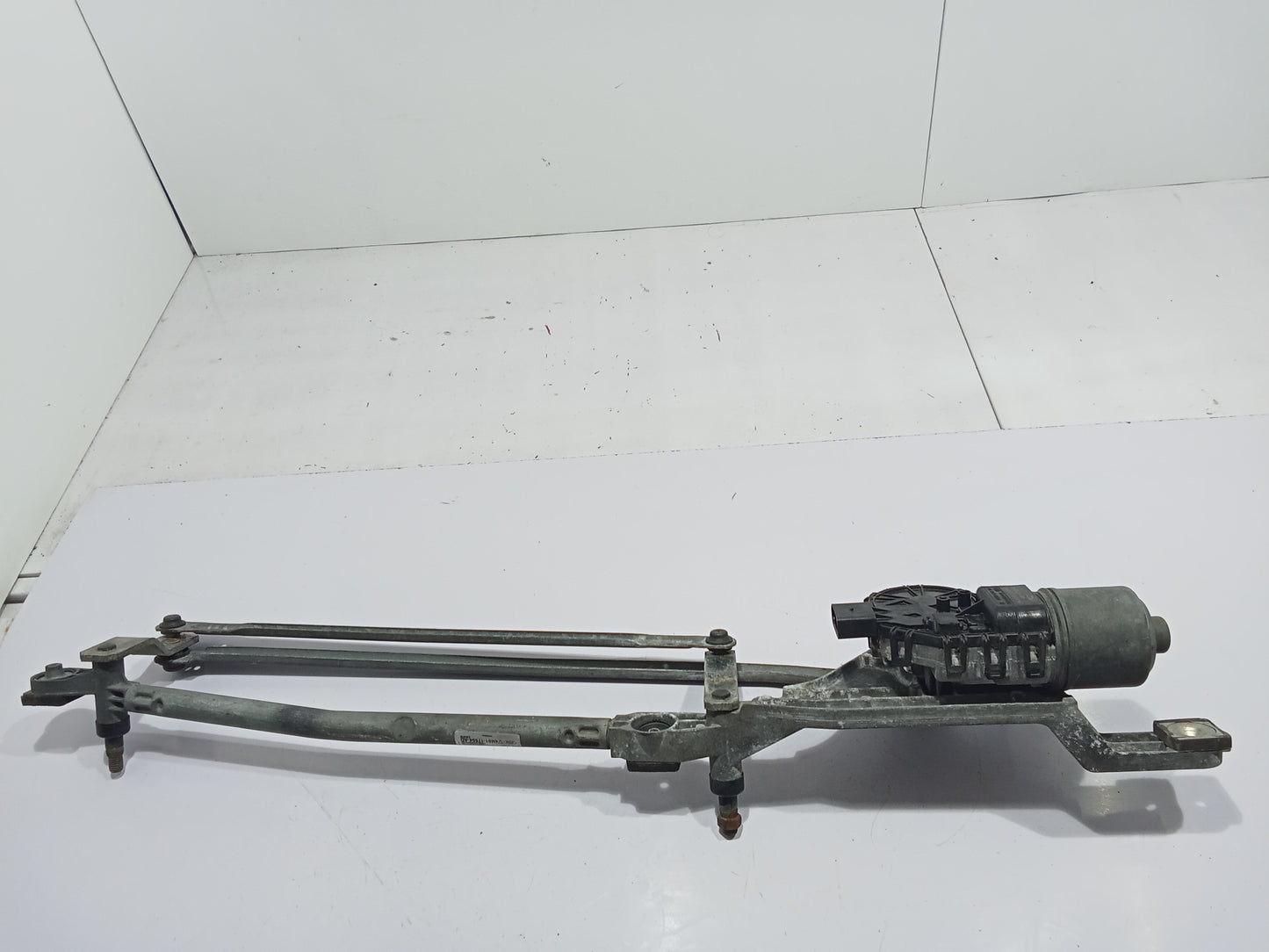Ford Focus 2.0 2007 - 2014 Wiper Motor With Linkage GENUINE ORIGINAL SURPLUS