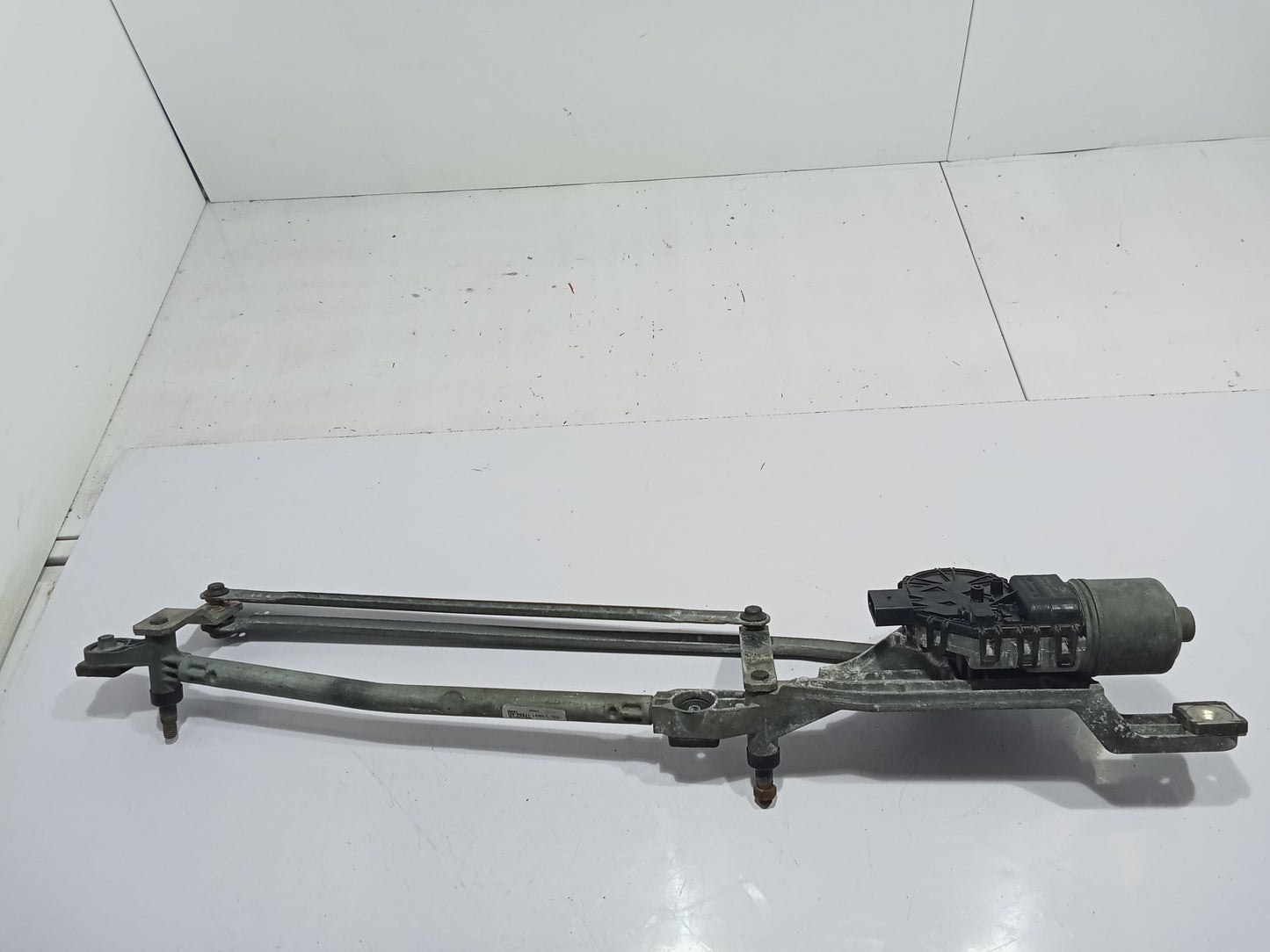 Ford Focus 2.0 2007 - 2014 Wiper Motor With Linkage GENUINE ORIGINAL SURPLUS
