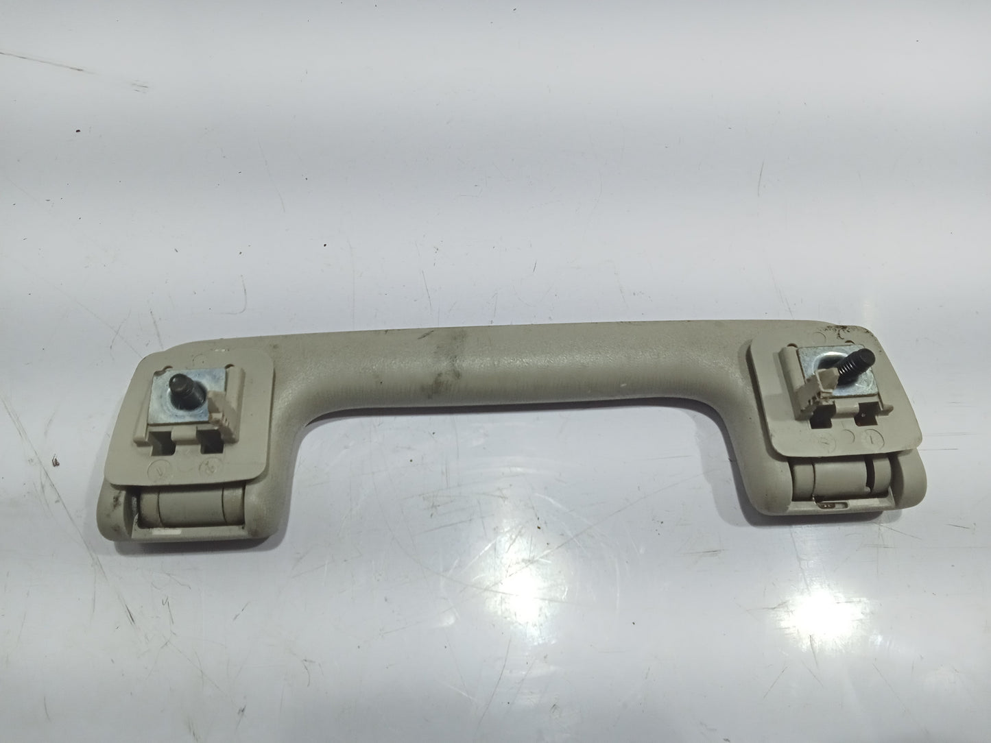 Chevrolet Trailblazer 2011 Ceiling Handle GENUINE ORIGINAL SURPLUS