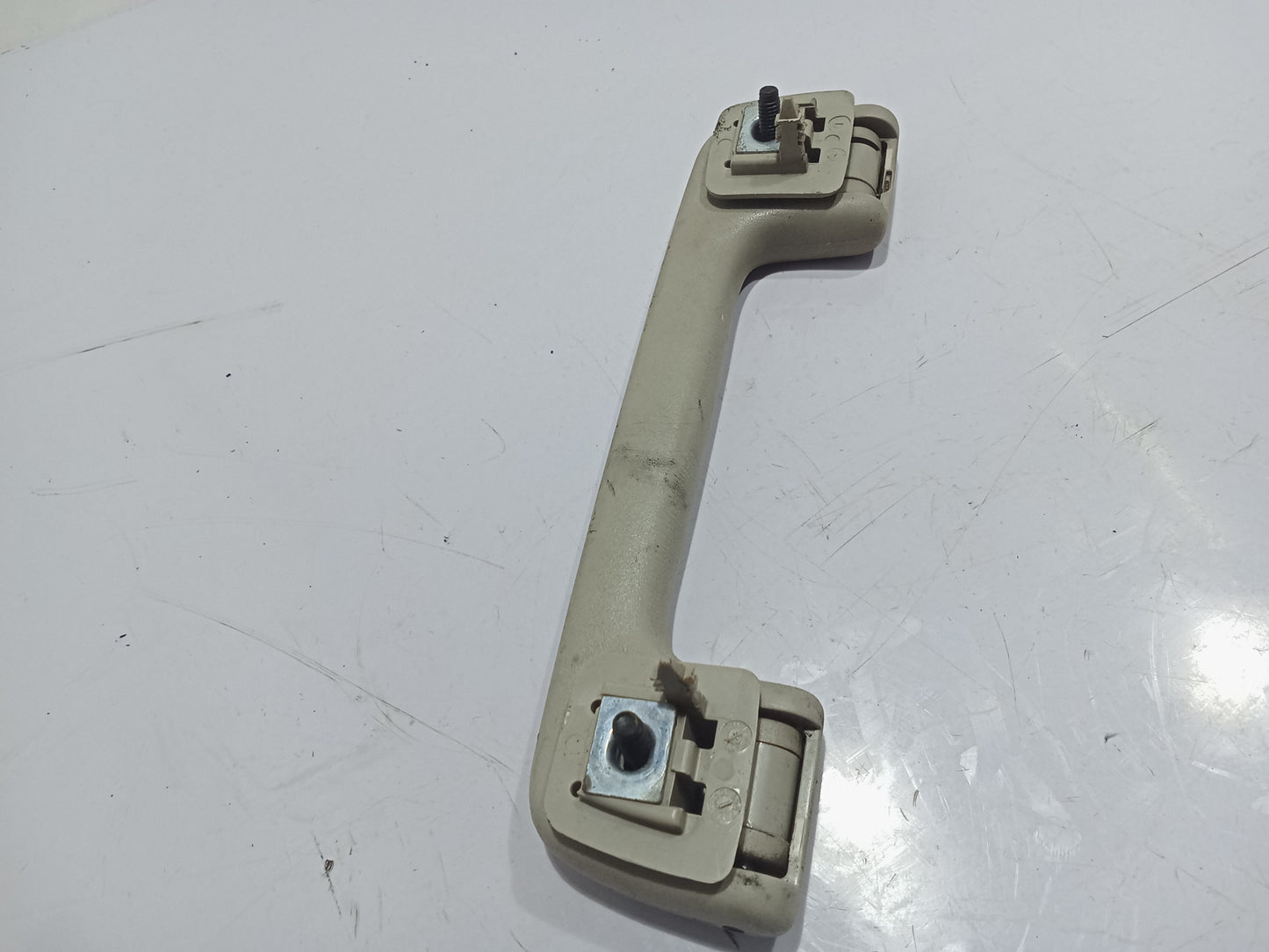 Chevrolet Trailblazer 2011 Ceiling Handle GENUINE ORIGINAL SURPLUS