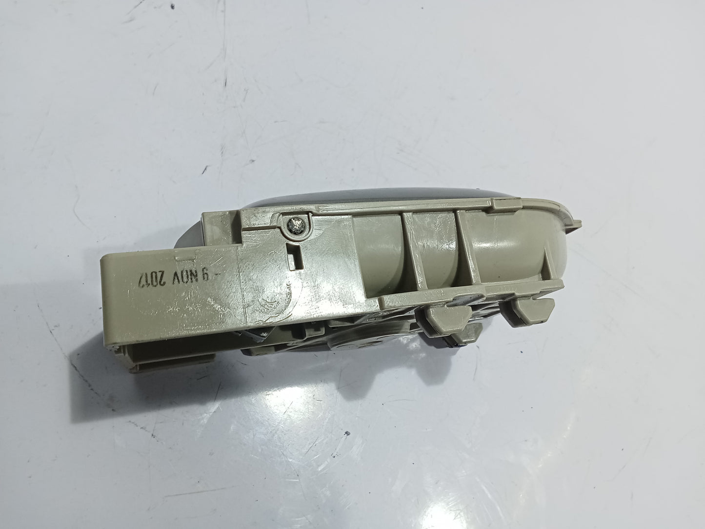 Chevrolet Trailblazer 2011 Front Driver Side Inner Door Handle GENUINE ORIGINAL SURPLUS