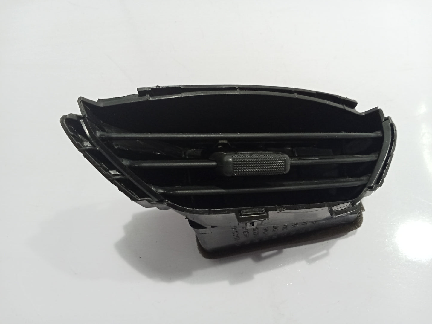 Chevrolet Trailblazer 2011 Front Passenger Side AC Louver GENUINE ORIGINAL SURPLUS