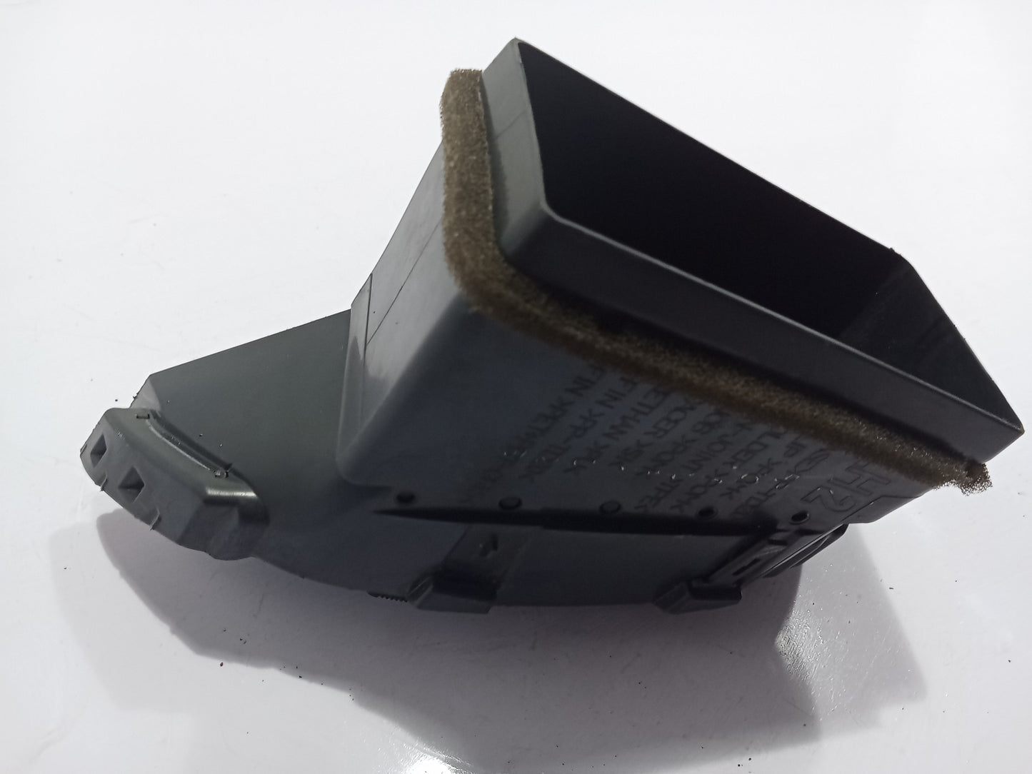 Chevrolet Trailblazer 2011 Front Driver Side AC Louver GENUINE ORIGINAL SURPLUS