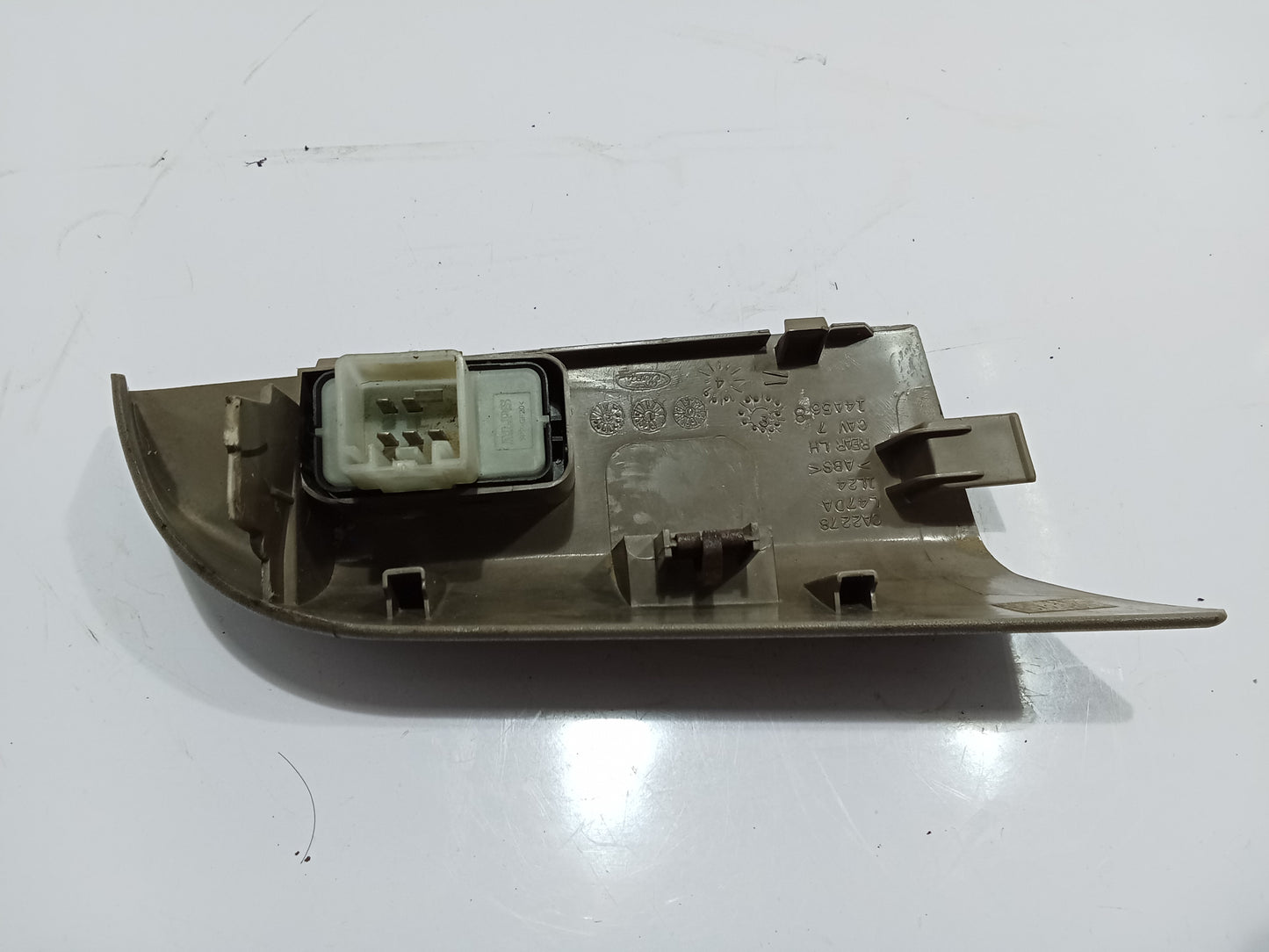Ford Explorer 2005 Eddie Bauer Rear Driver Side Window Switch GENUINE ORIGINAL SURPLUS