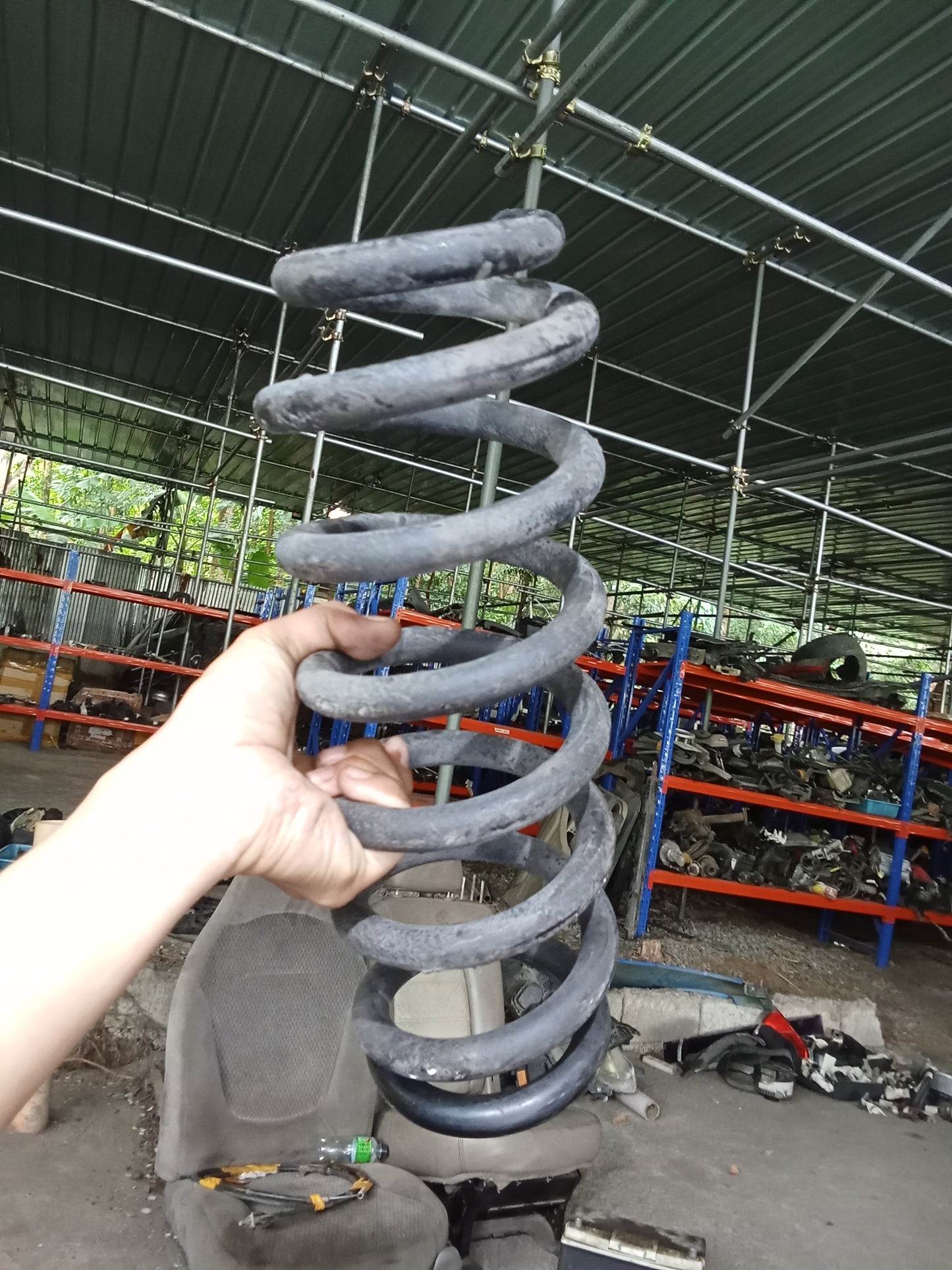 Ford Explorer 2005 Eddie Bauer Front Passenger Side Coil Spring GENUINE ORIGINAL SURPLUS