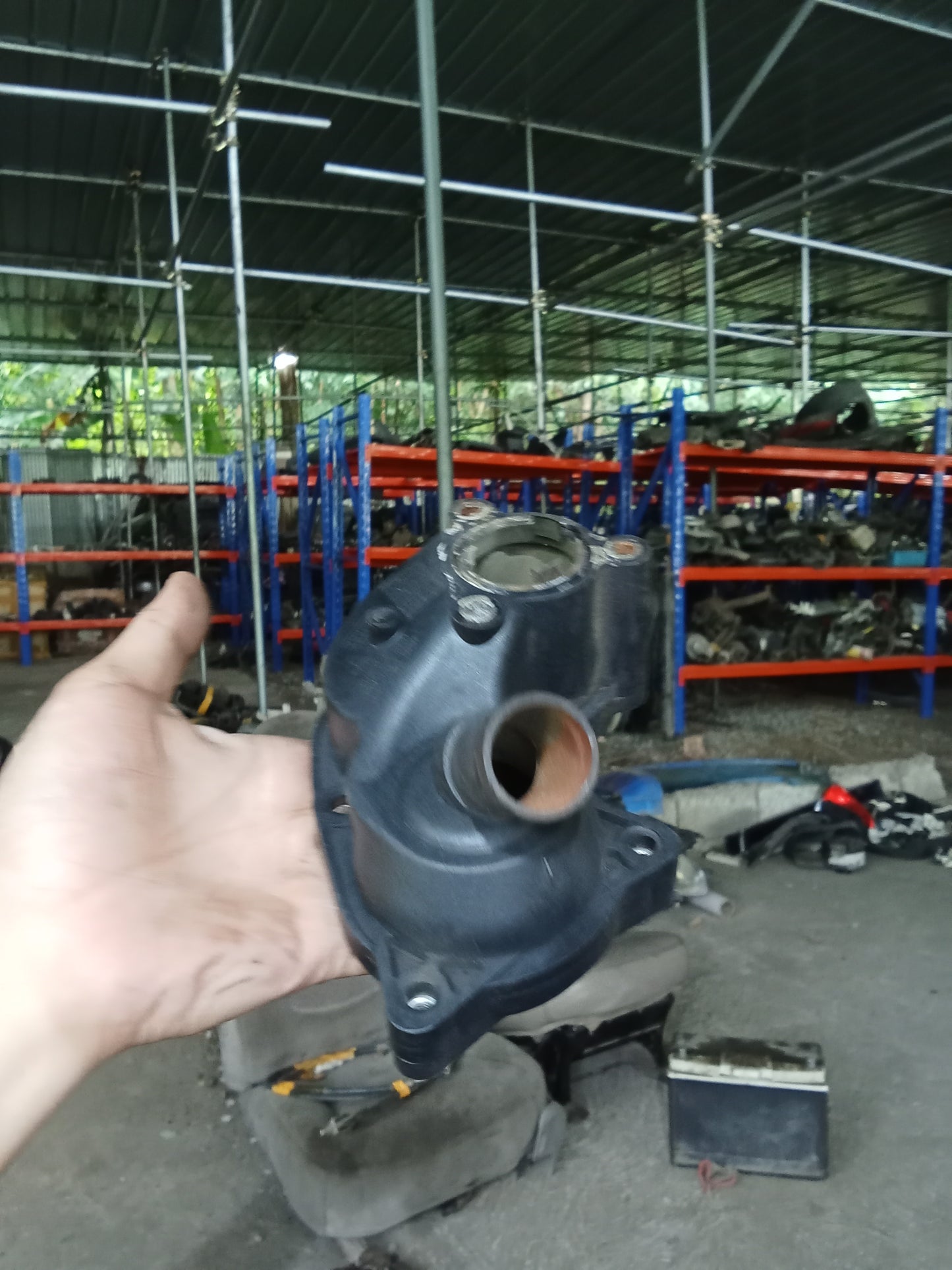 Ford Explorer 2005 Eddie Bauer PA66-GF30 Thermostat Housing GENUINE ORIGINAL SURPLUS