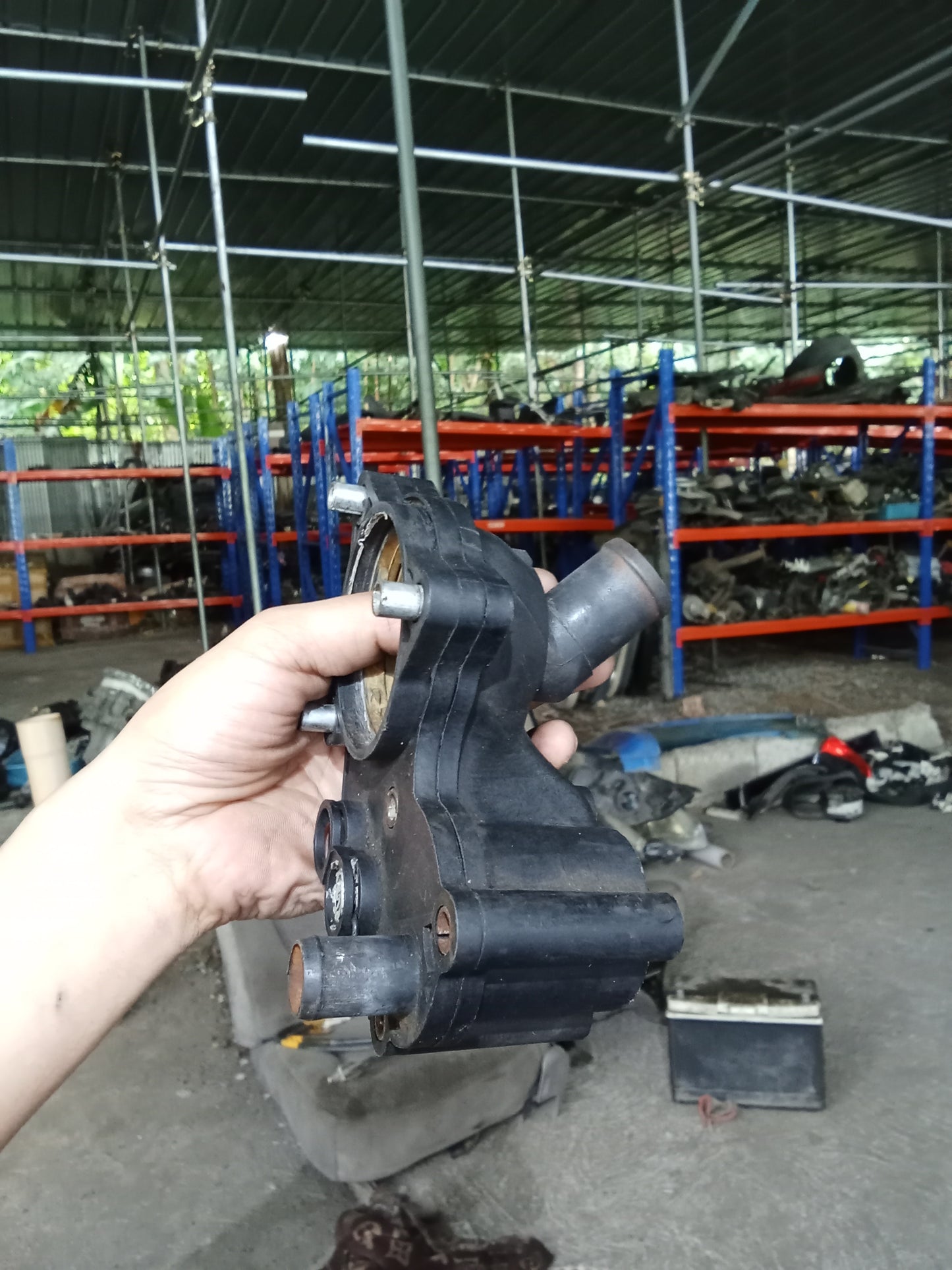 Ford Explorer 2005 Eddie Bauer PA66-GF30 Thermostat Housing GENUINE ORIGINAL SURPLUS