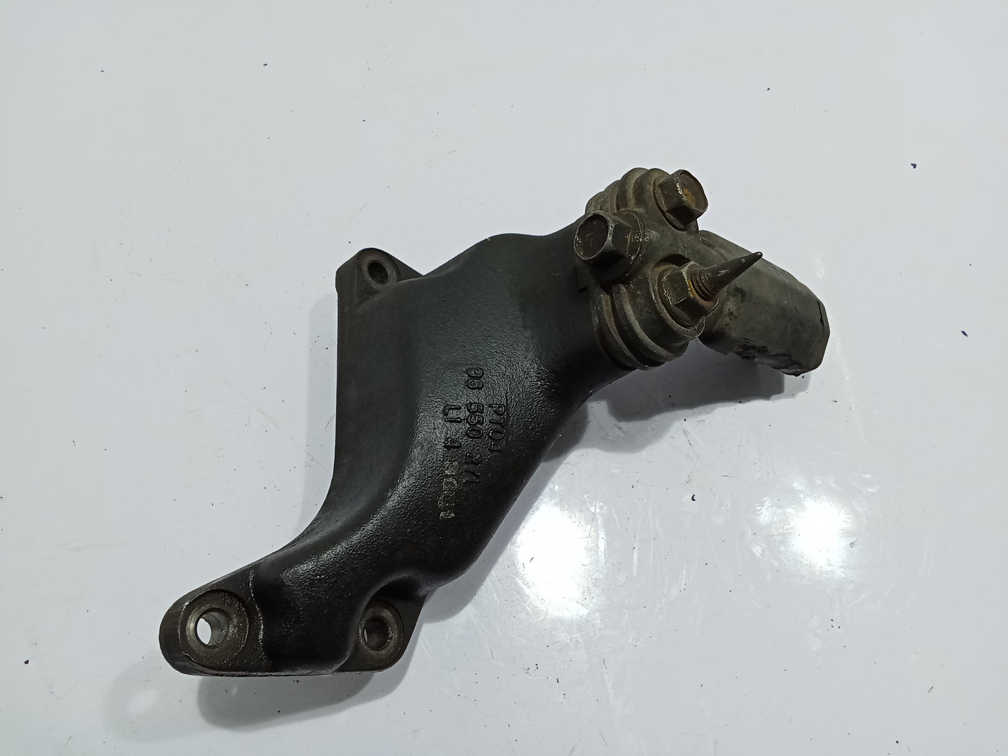 Chevrolet Optra 1.6 2003  Trans mission Engine Support Bracket GENUINE ORIGINAL SURPLUS