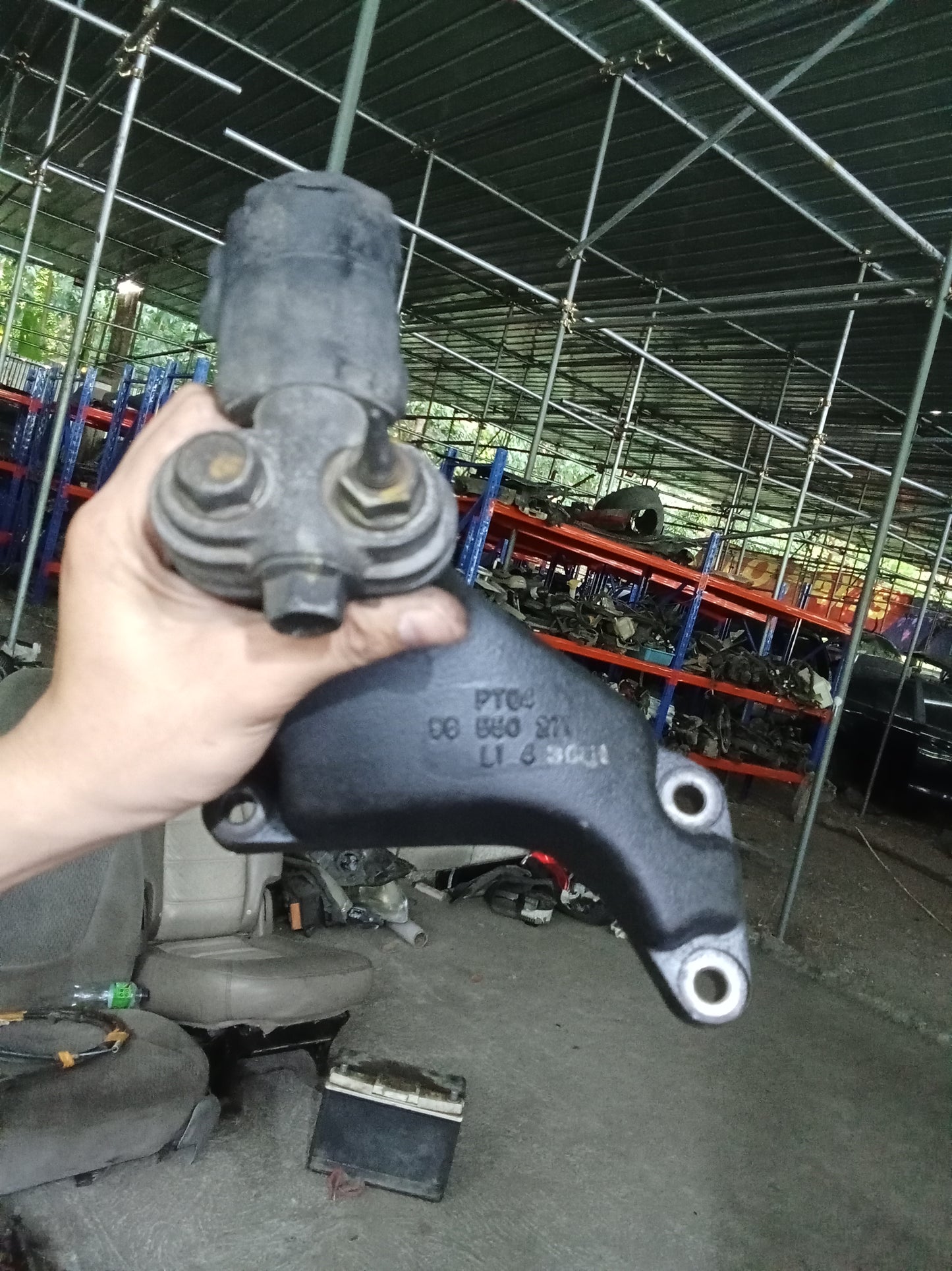 Chevrolet Optra 1.6 2003  Trans mission Engine Support Bracket GENUINE ORIGINAL SURPLUS
