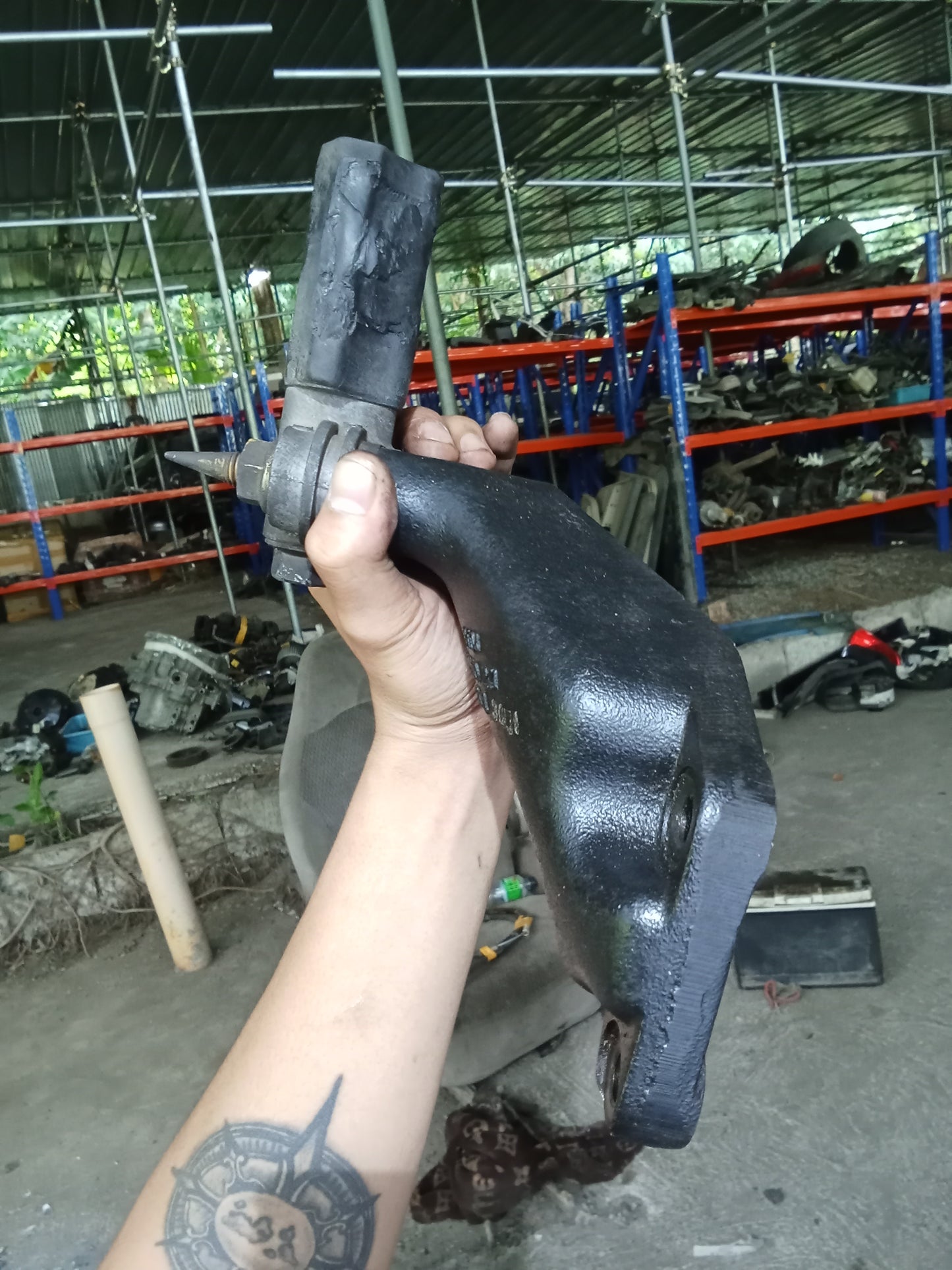 Chevrolet Optra 1.6 2003  Trans mission Engine Support Bracket GENUINE ORIGINAL SURPLUS