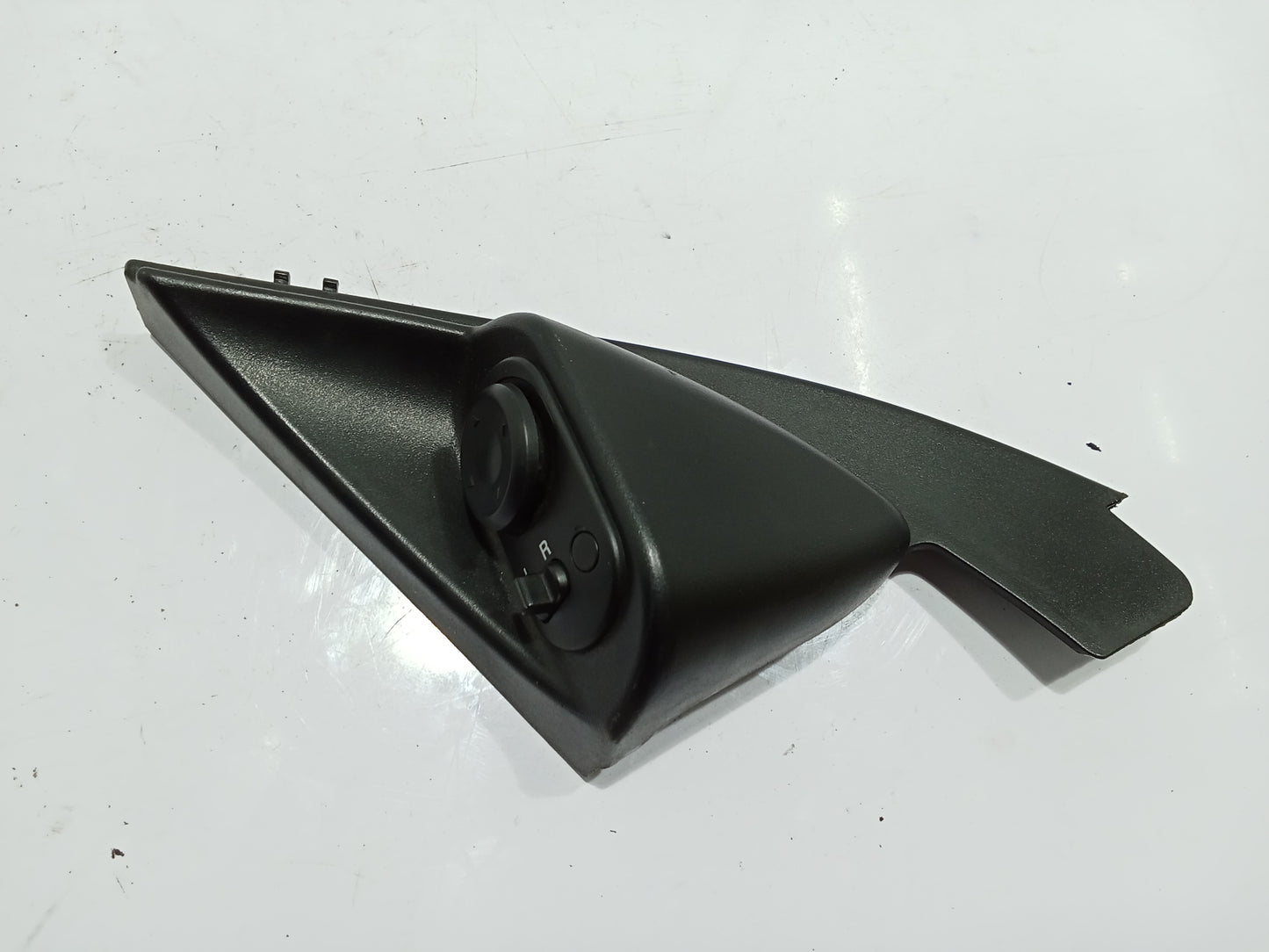 Chevrolet Optra 1.6 2003 Side Mirror Switch GENUINE ORIGINAL SURPLUS