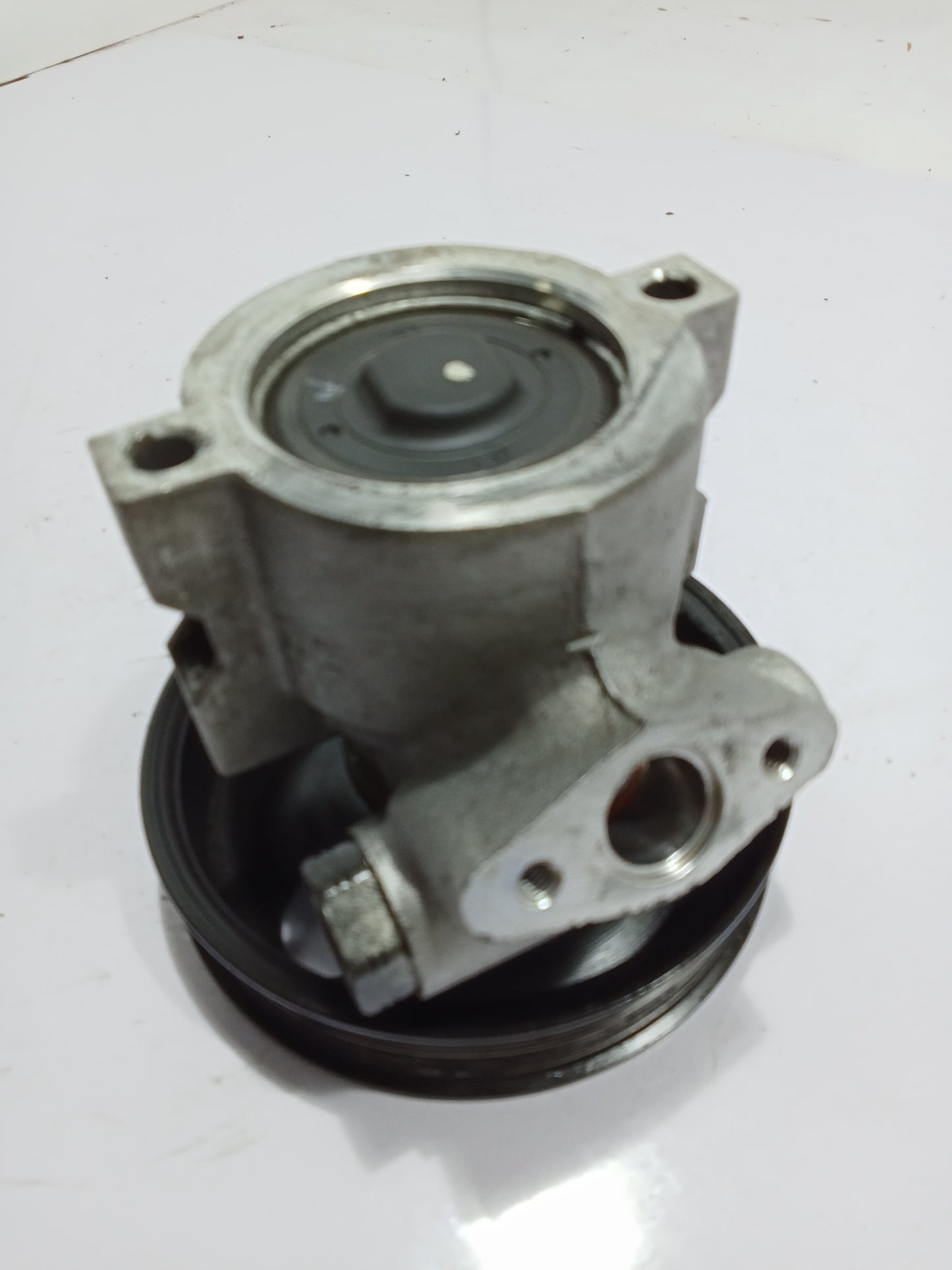 Chevrolet Optra 1.6 2003 Steering Pump GENUINE ORIGINAL SURPLUS