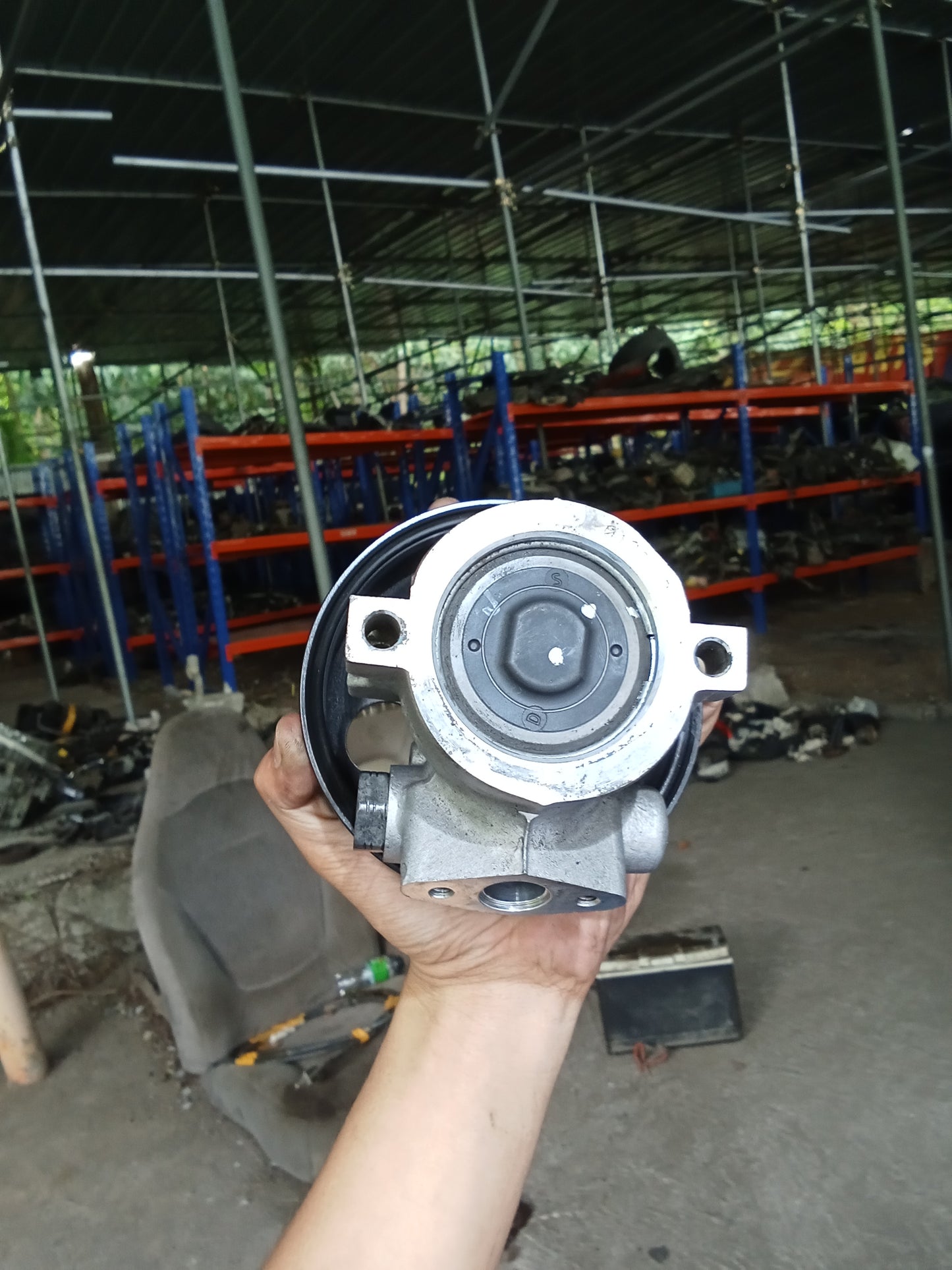 Chevrolet Optra 1.6 2003 Steering Pump GENUINE ORIGINAL SURPLUS