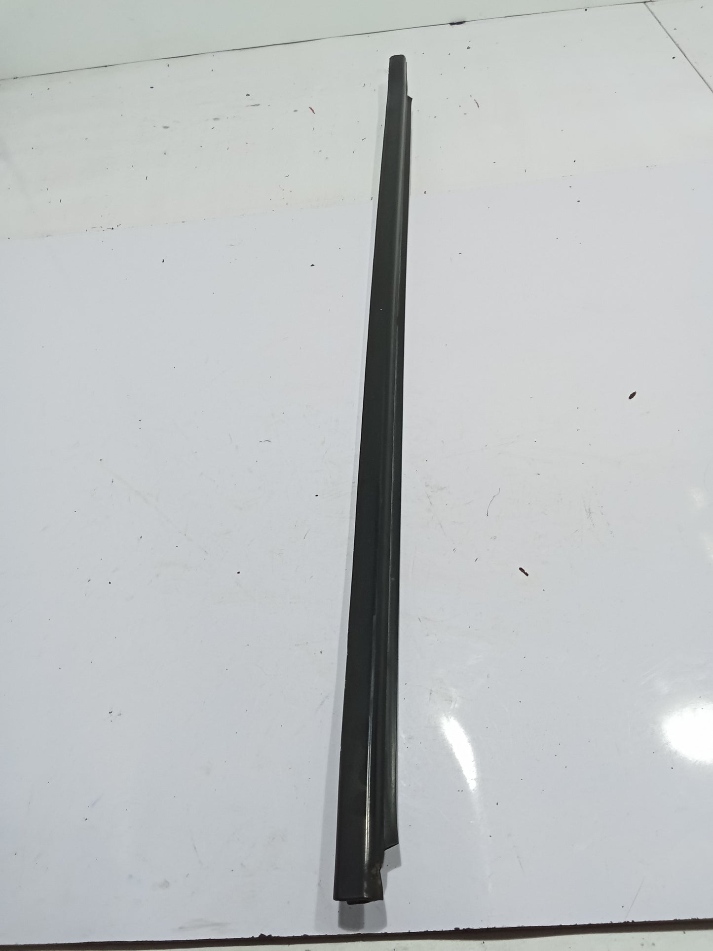 Chevrolet Optra 1.6 2003 Weather Strip GENUINE ORIGINAL SURPLUS
