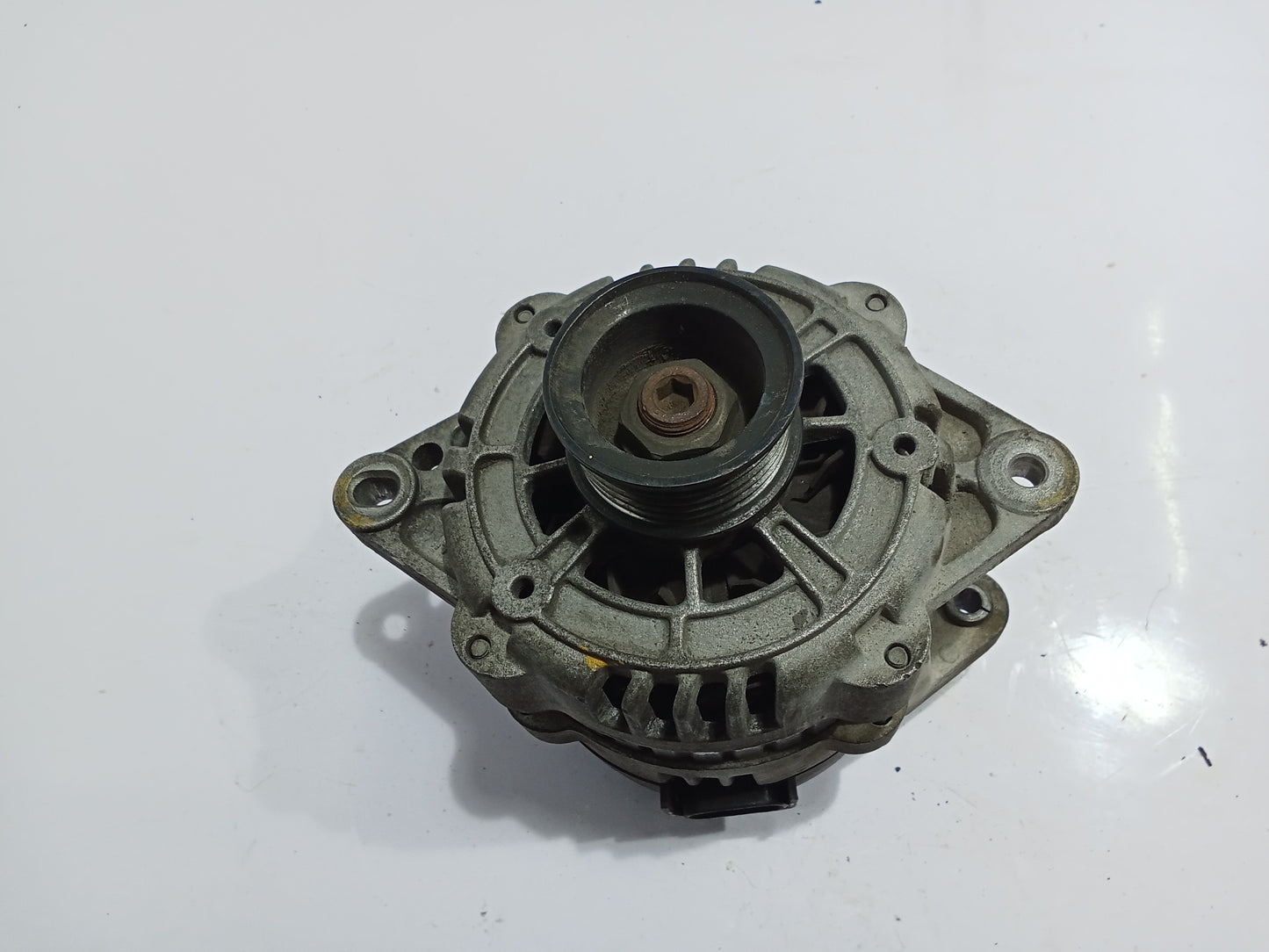 Chevrolet Optra 1.6 2003 Alternator GENUINE ORIGINAL SURPLUS