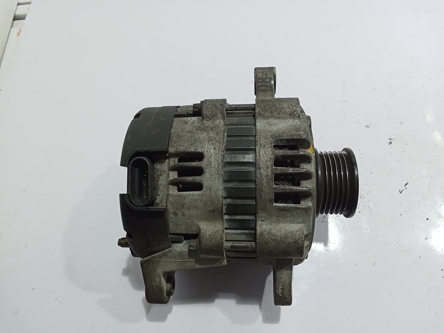 Chevrolet Optra 1.6 2003 Alternator GENUINE ORIGINAL SURPLUS