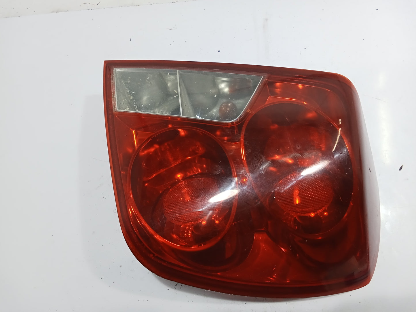 Chevrolet Optra 1.6 2003 Passenger Side Tail Light  GENUINE ORIGINAL SURPLUS