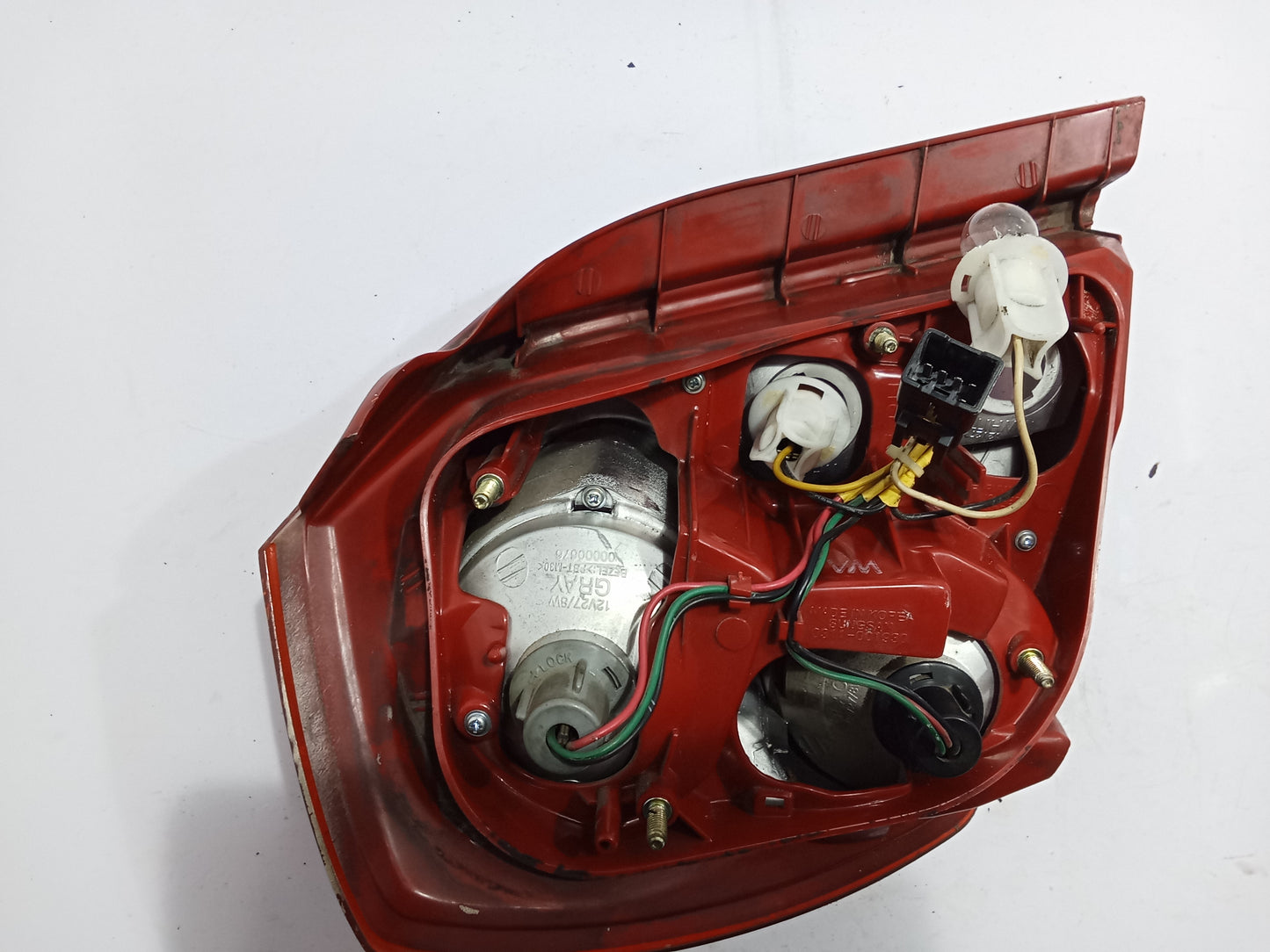 Chevrolet Optra 1.6 2003 Passenger Side Tail Light  GENUINE ORIGINAL SURPLUS