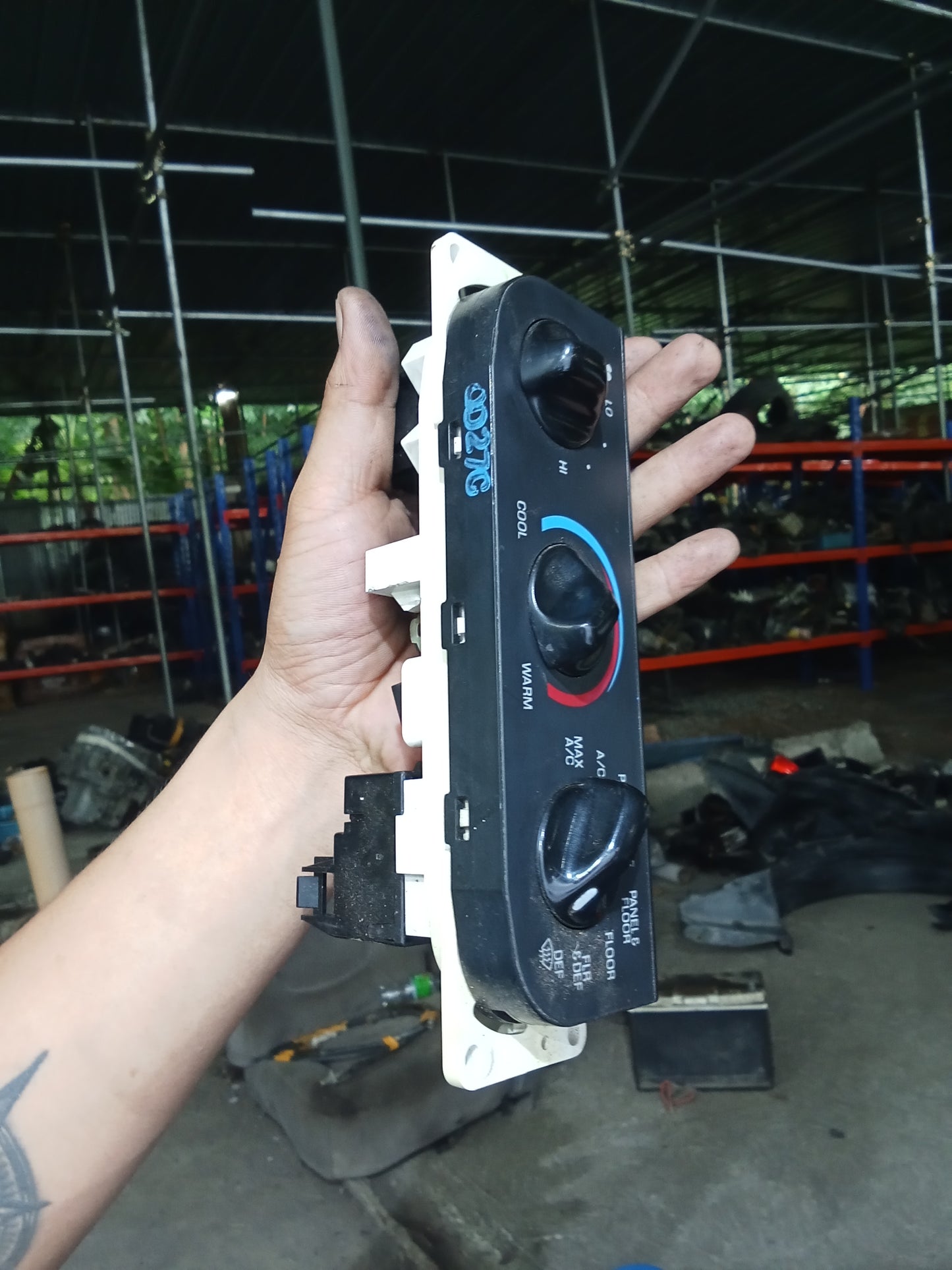 Ford Expedition Gen1 1997 - 2001 Climate Control GENUINE ORIGINAL SURPLUS