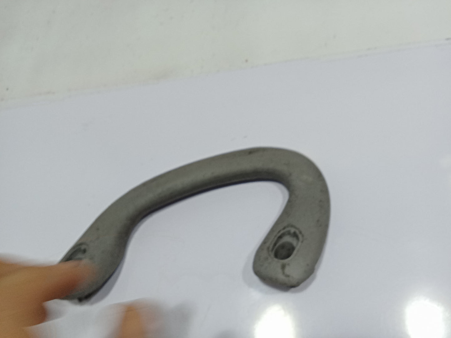 Ford Expedition Gen1 1997 - 2001 Rear Passenger Side Ceiling Handle GENUINE ORIGINAL SURPLUS