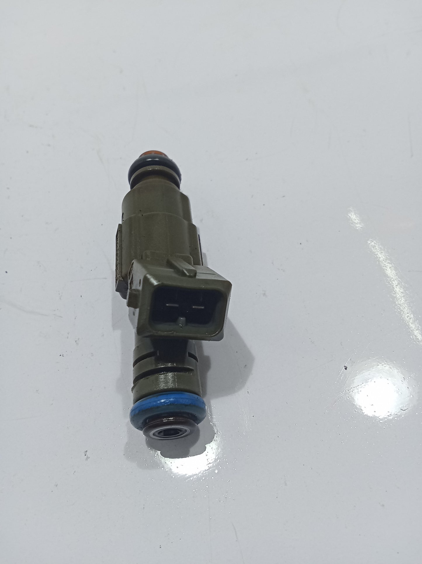 Ford Escape 2.0 1PC Injector GENUINE ORIGINAL SURPLUS