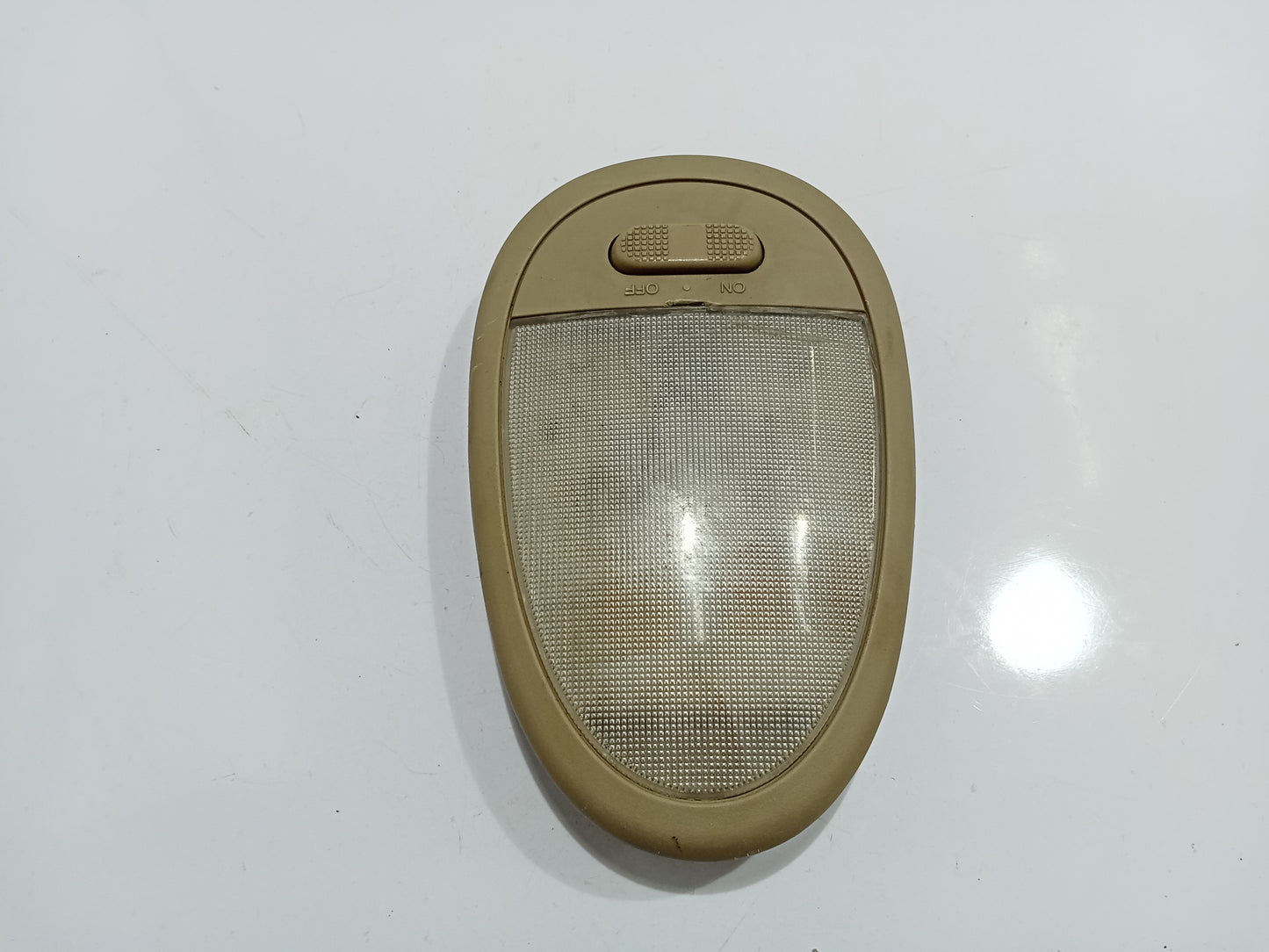 Chevrolet Optra 1.6 Dome Light GENUINE ORIGINAL SURPLUS